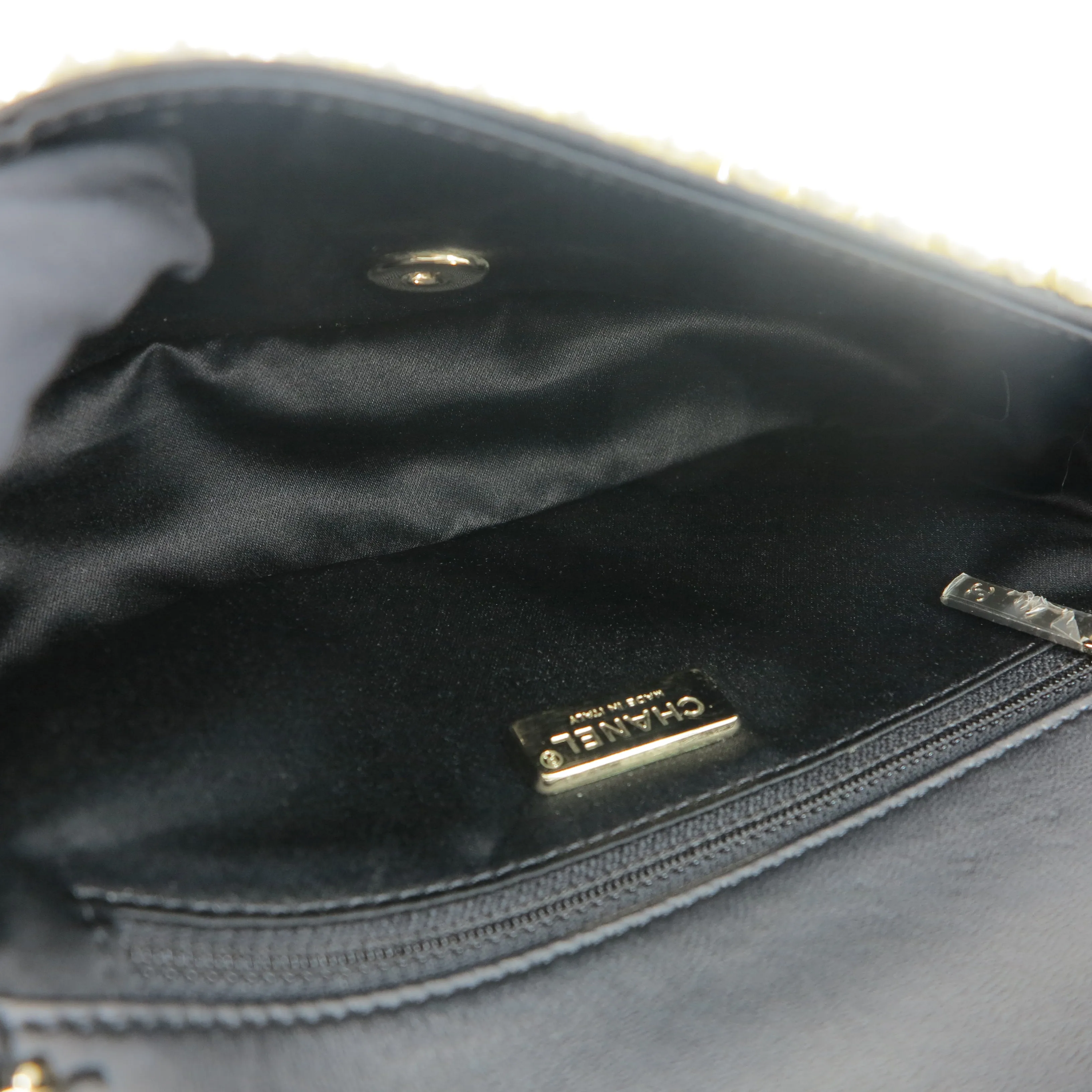 19S Mini Pearl Flap Bag