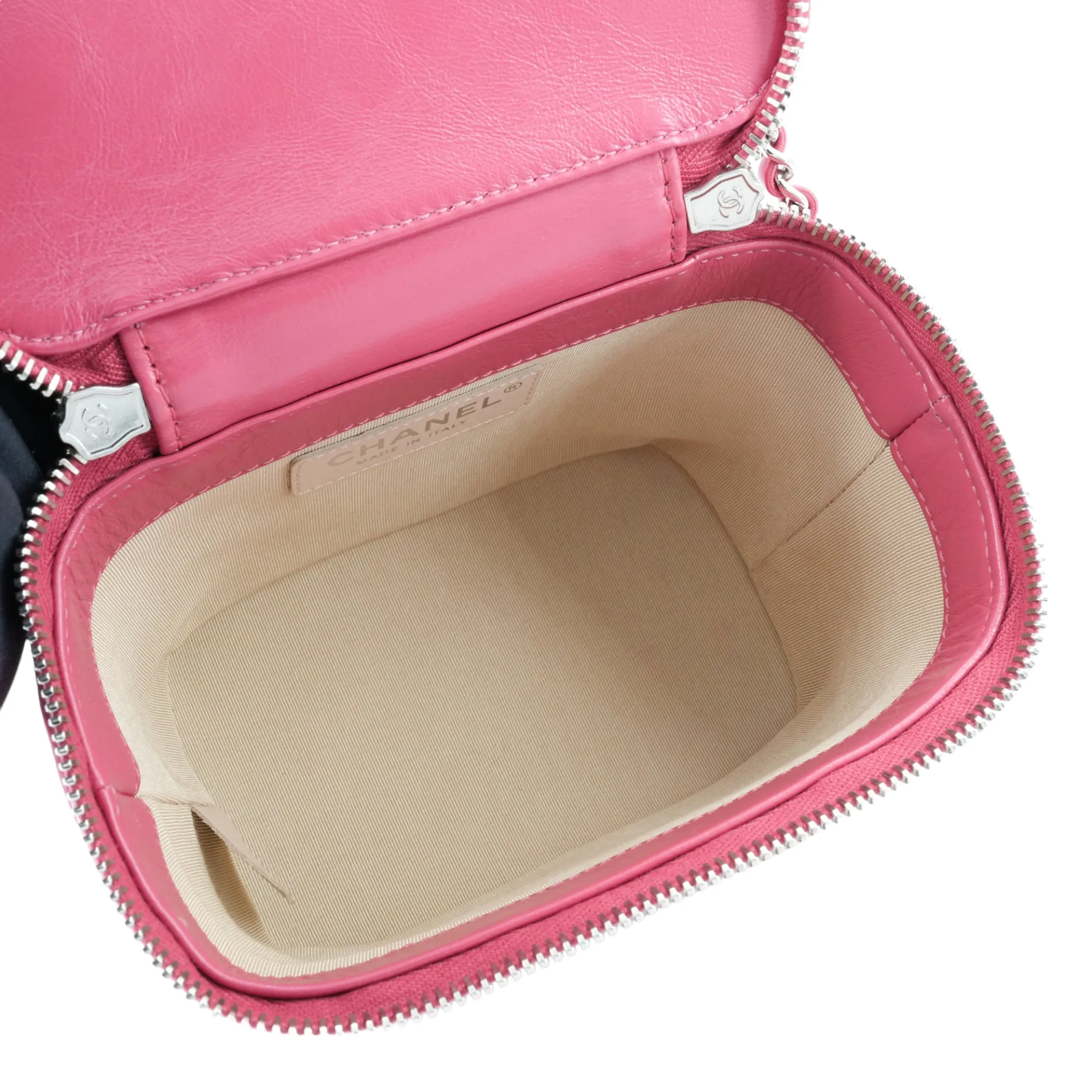 21C Pink Rattan Wicker Small Vanity Case with Top Handle