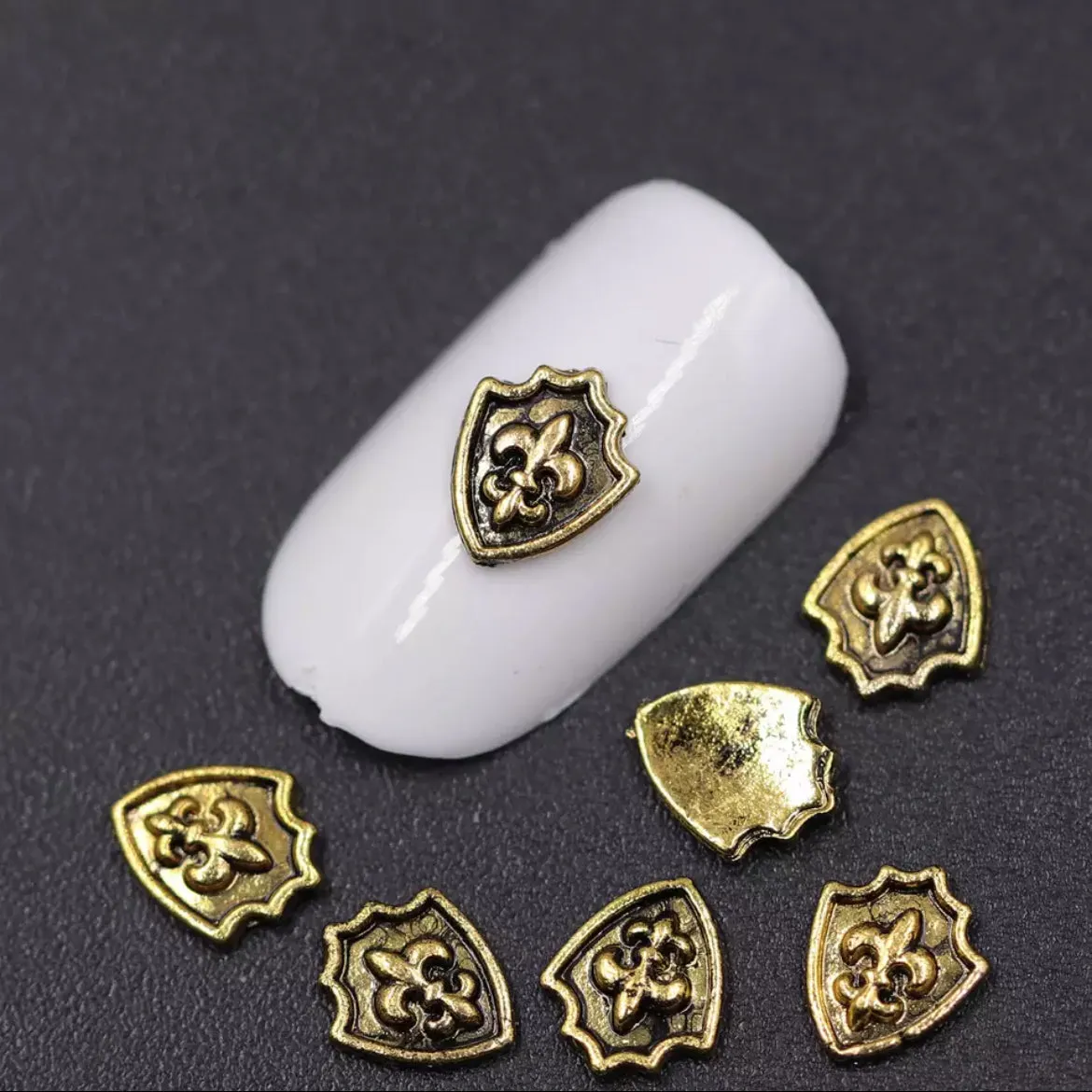#9A Mixed Retro Nail Charms - Gold