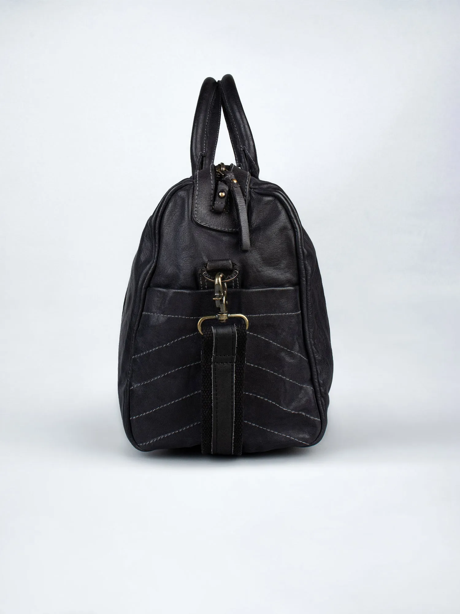 Alexander: Black Leather Weekender Bag by Art N Vintage