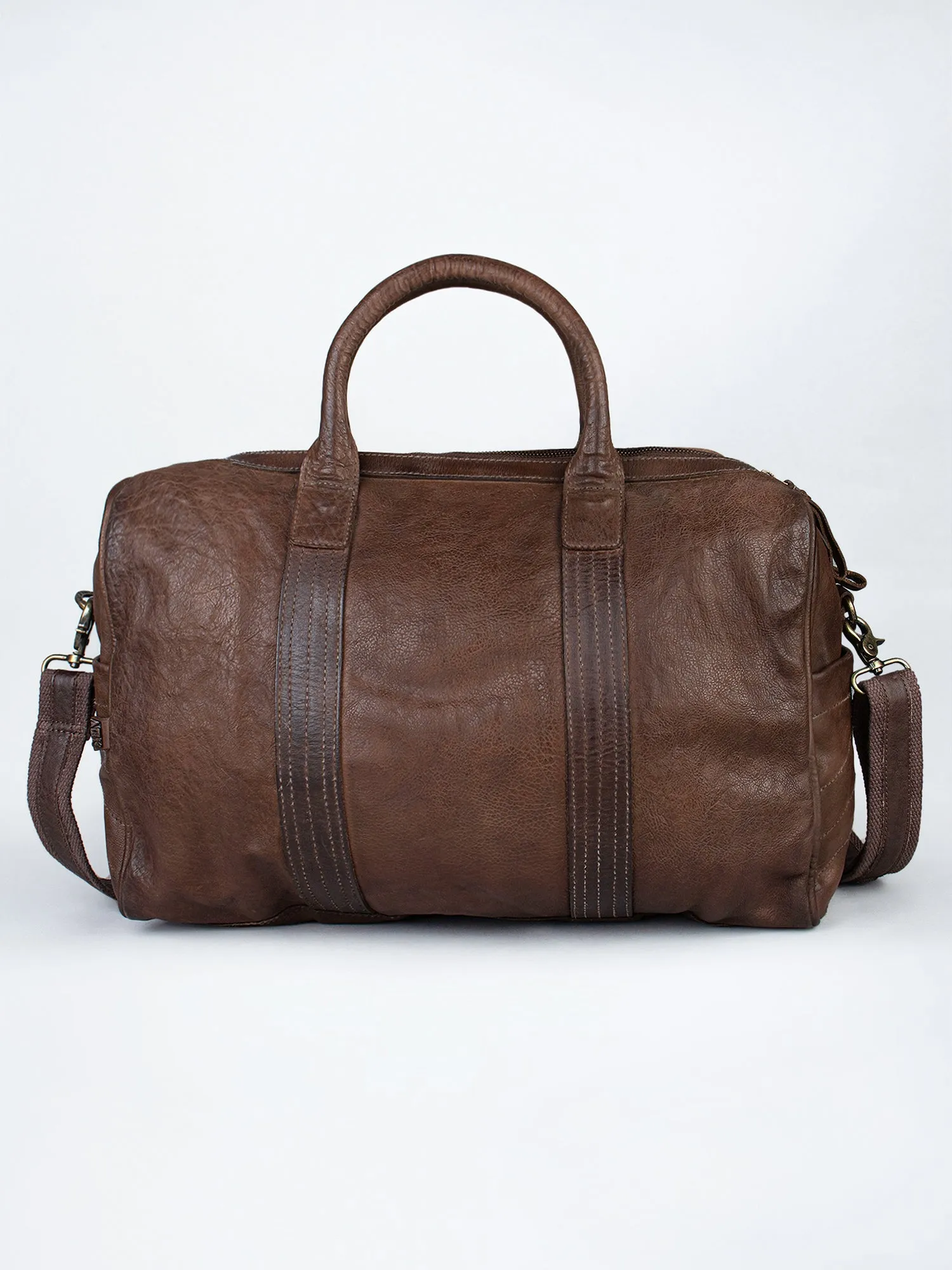 Alexander: Black Leather Weekender Bag by Art N Vintage
