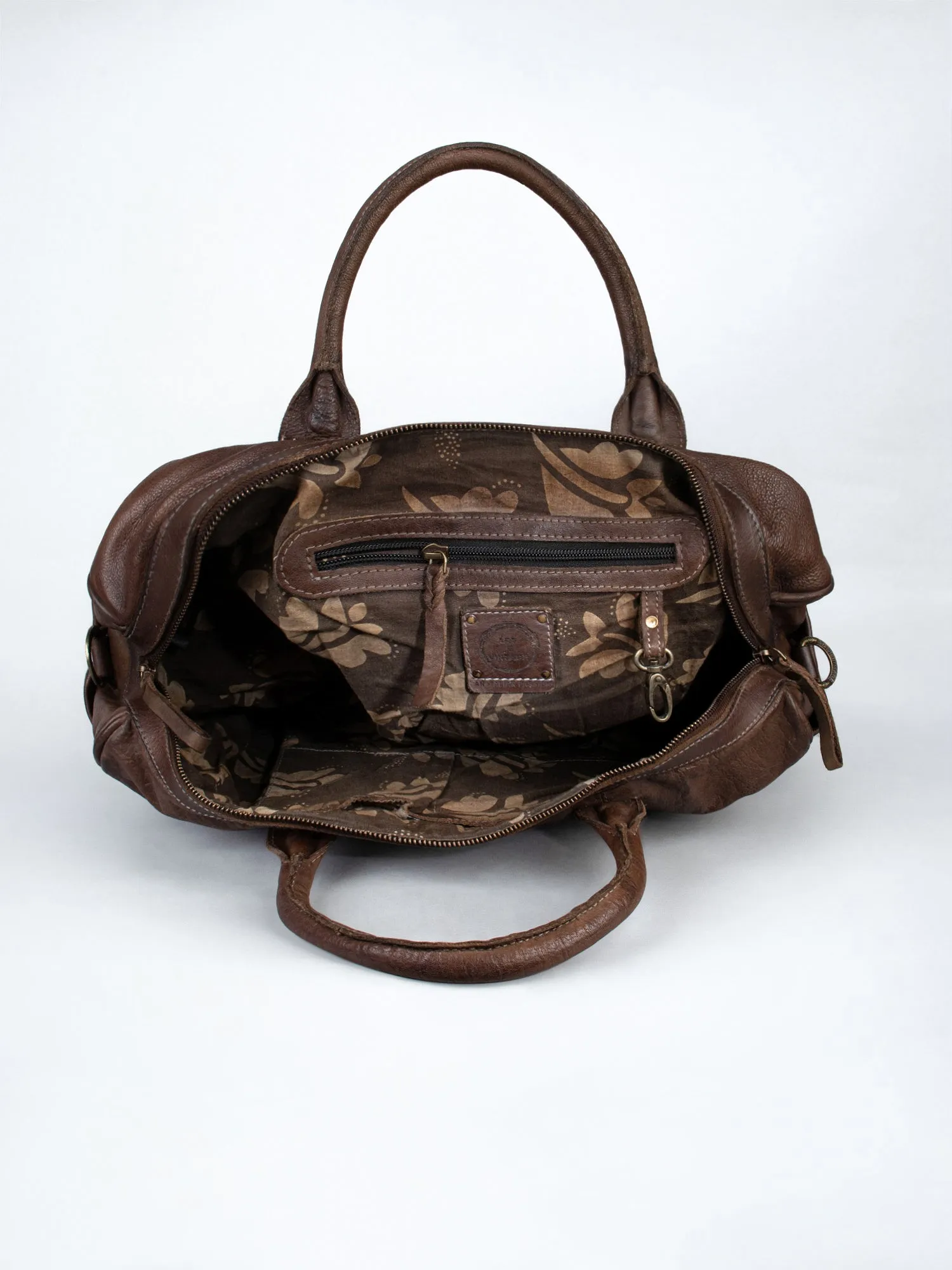Alexander: Black Leather Weekender Bag by Art N Vintage