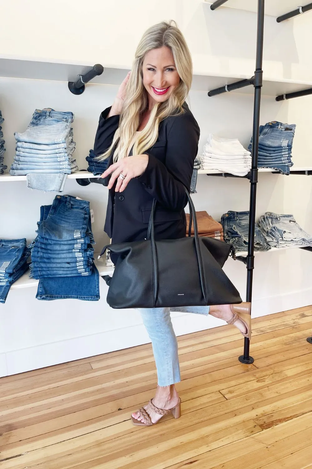 Amara Weekender