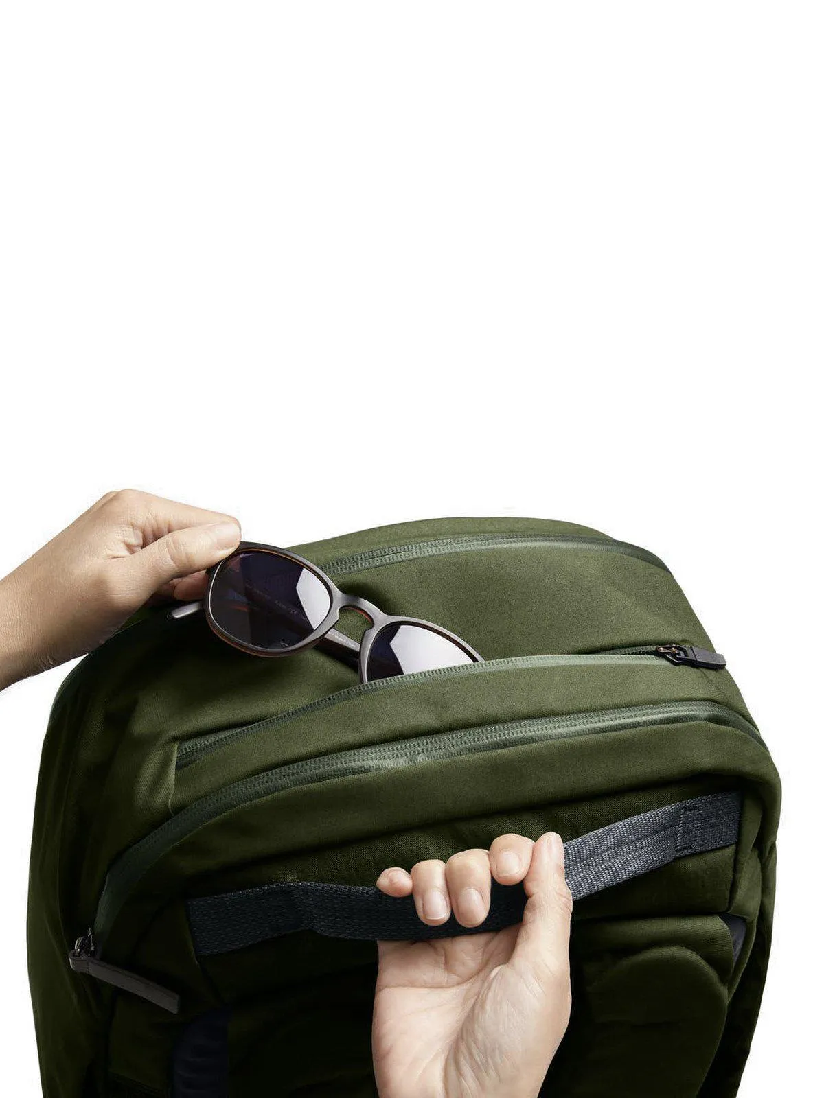 Bellroy Transit Backpack Plus Ranger Green