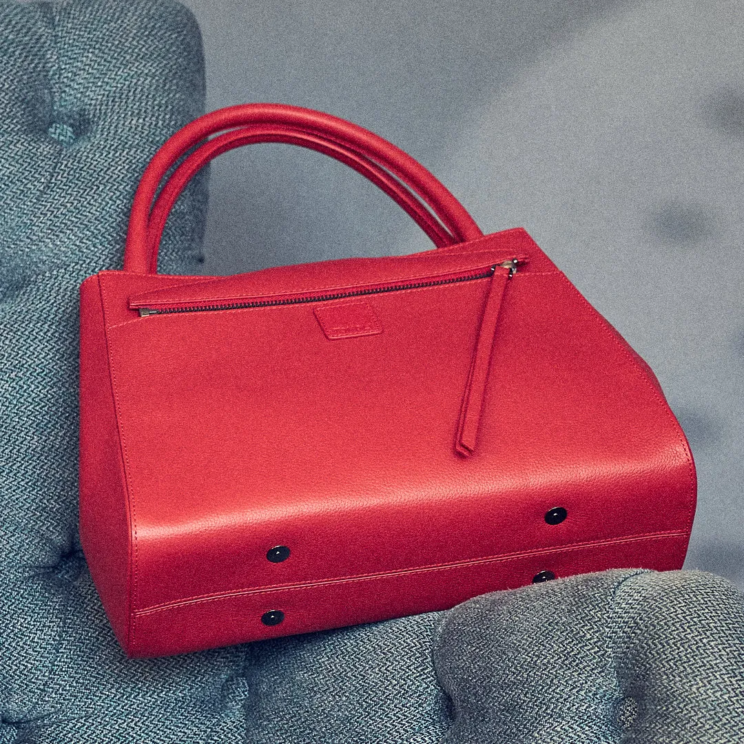 briffani lean interchangeable quilted closure tote - red with gunmetal
