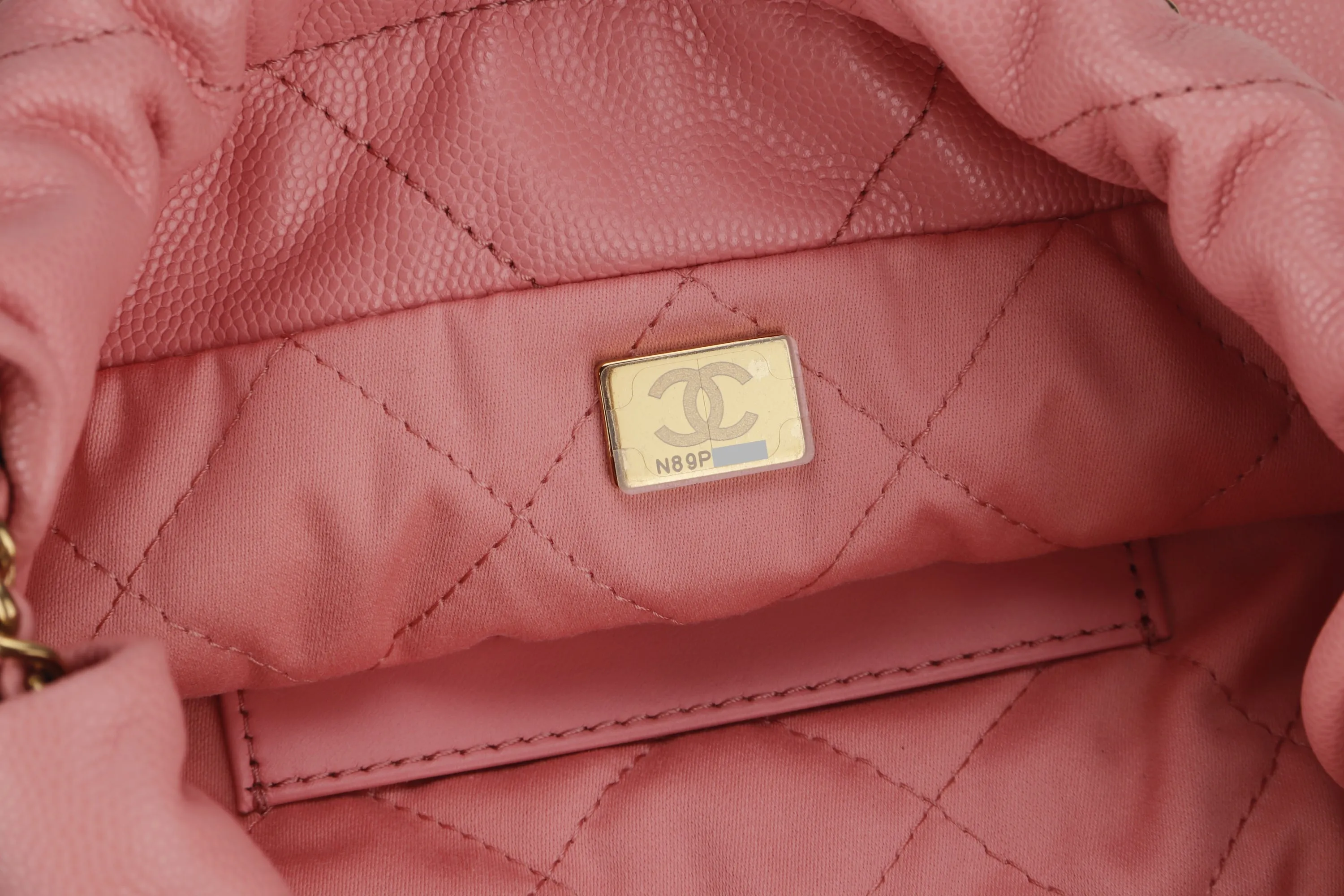 CHANEL 22 MINI (N89Pxxxx) SOFT PINK CAVIAR LEATHER GOLD HARDWARE, WITH DUST COVER & BOX