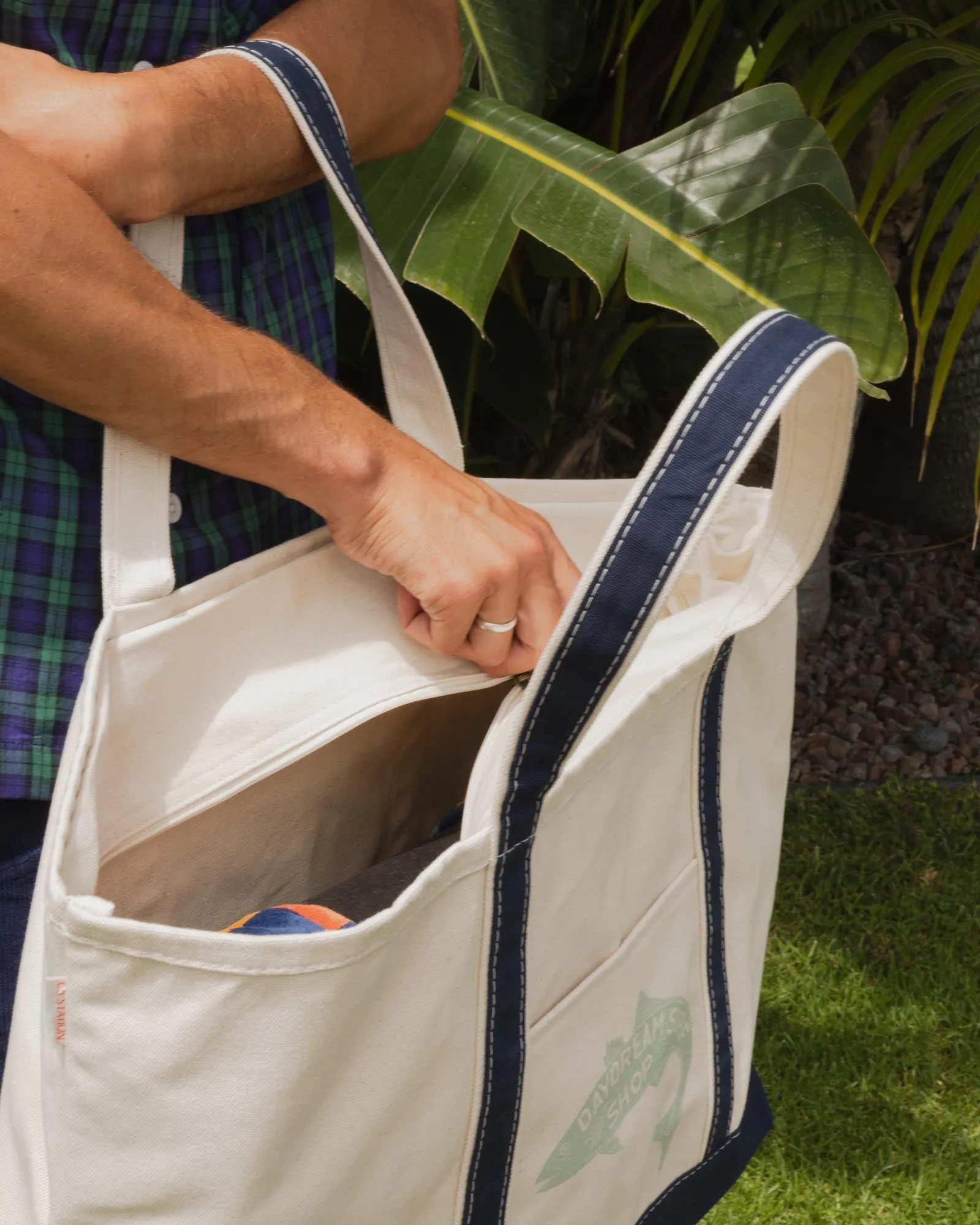 Daydream Fish Bote Tote