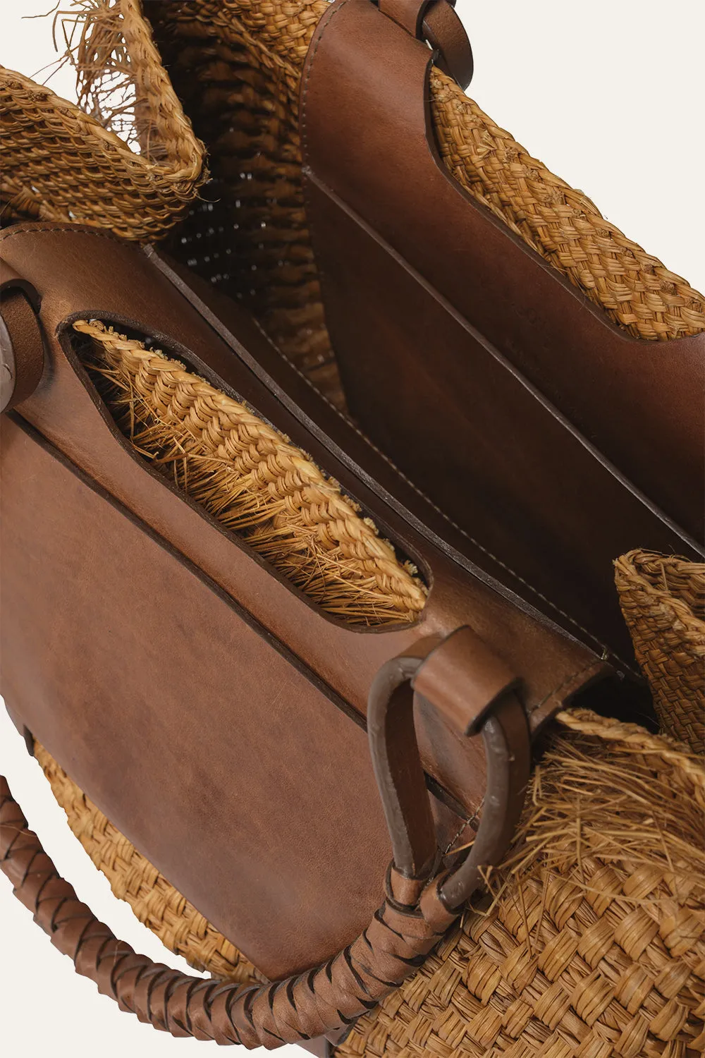 Eclipse Solar Bag in Camel