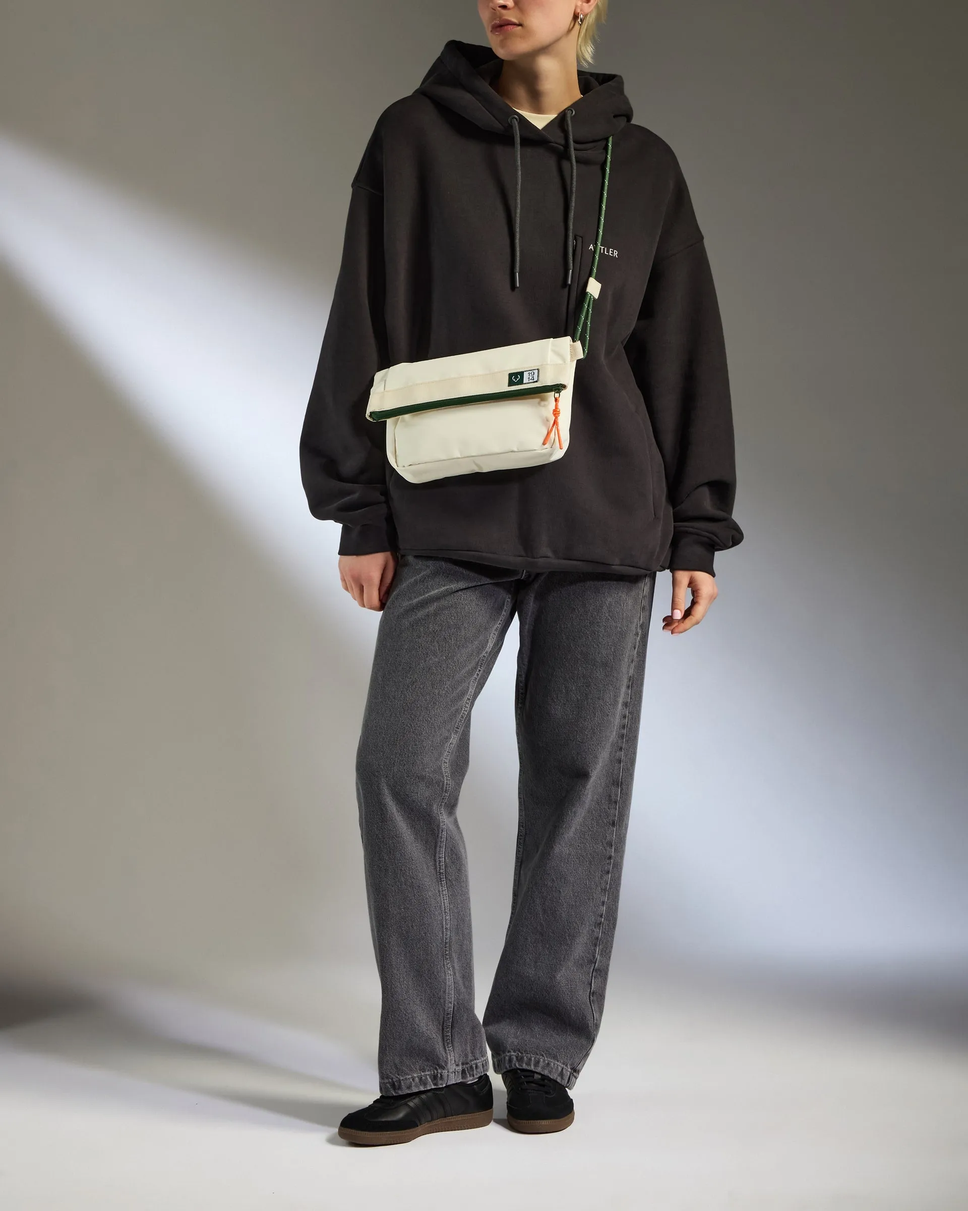 Essential Crossbody Bag in Stone