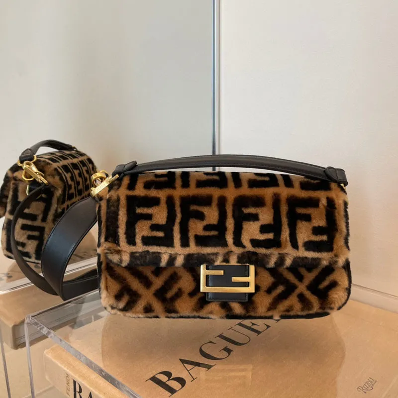 Fendi Luxury Fashion Bag