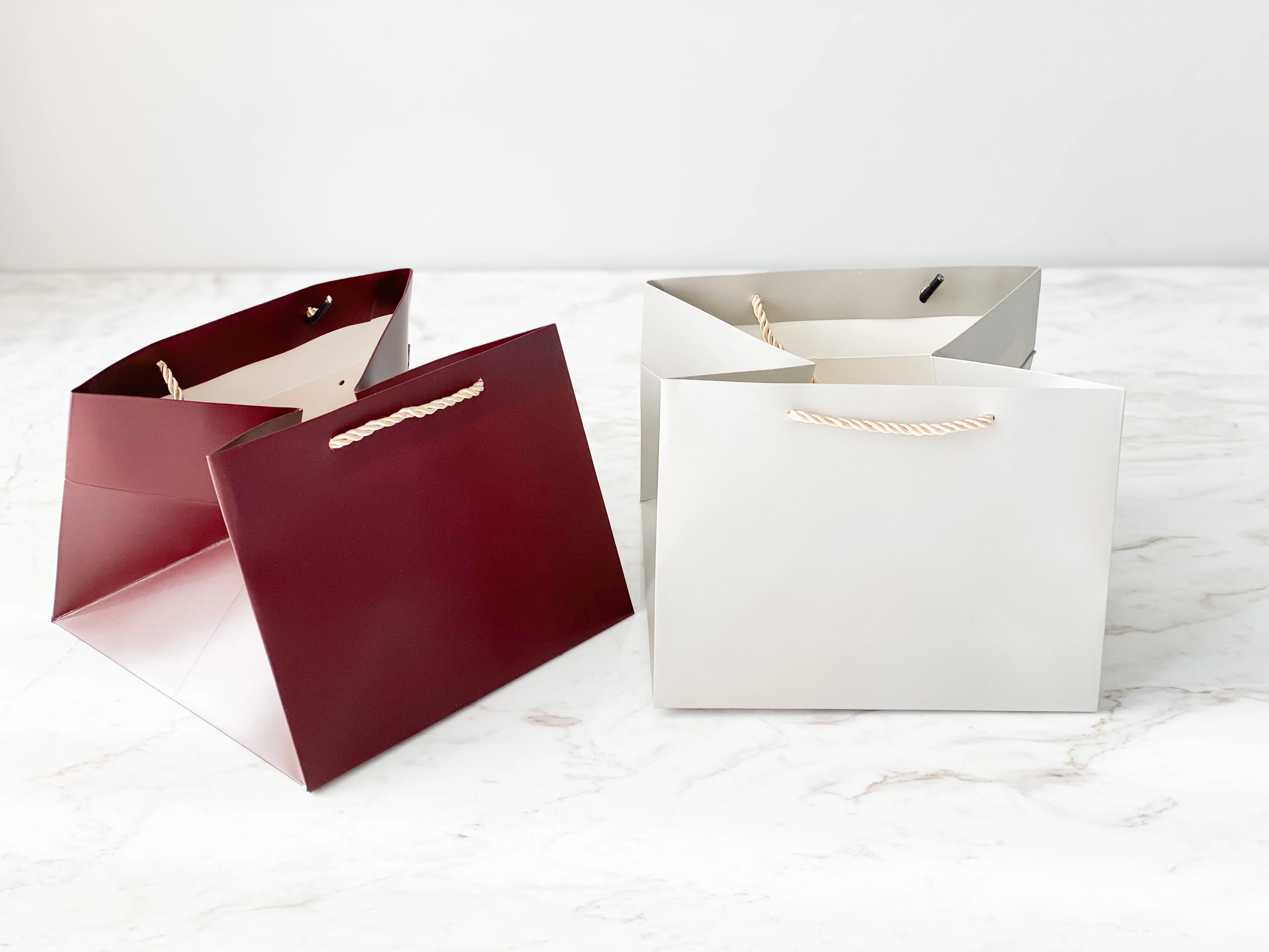 Flower Bag With Twisted Handle in Grey and Burgundy