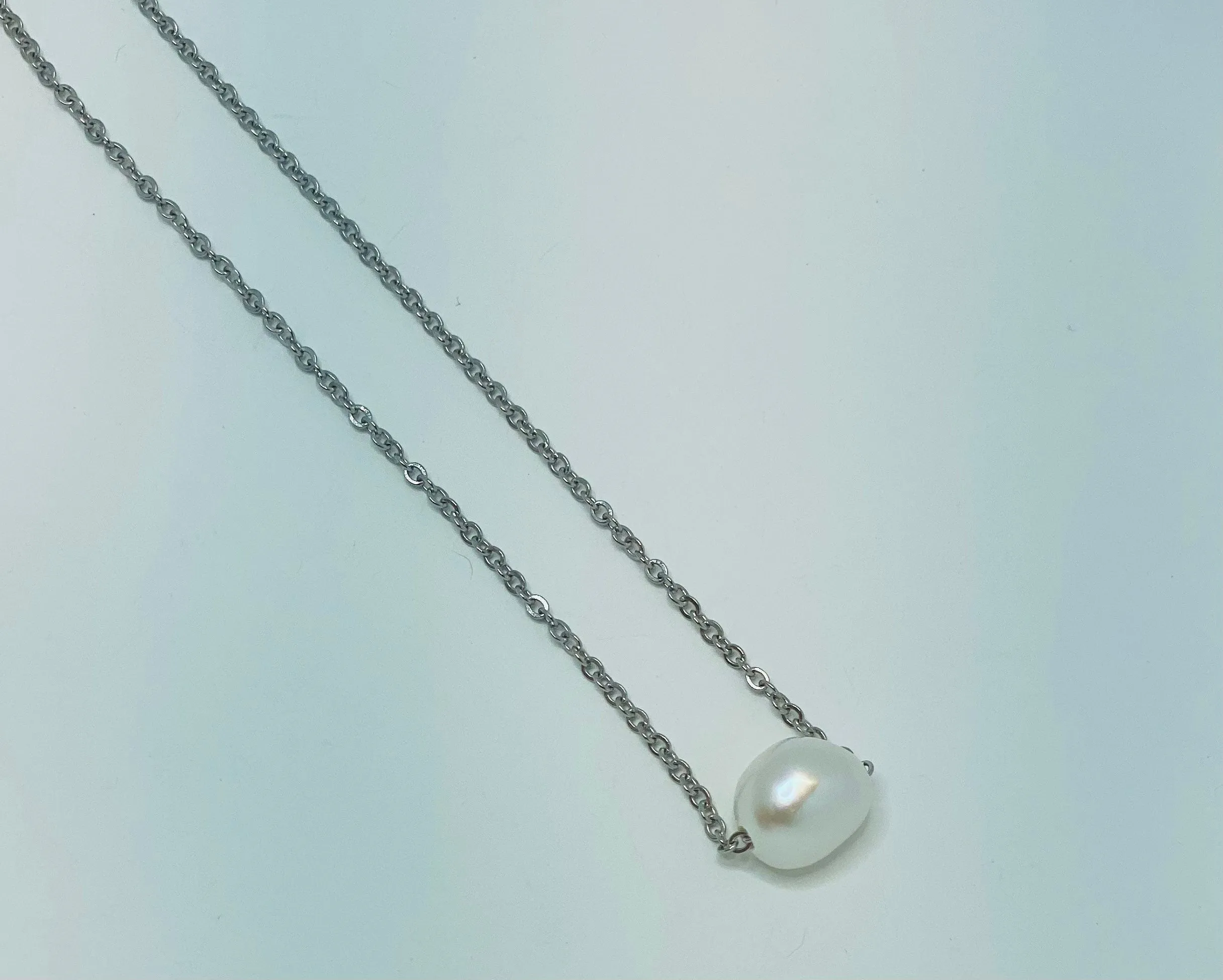 Gift for mom, mom gift, mom necklace, mom Christmas gift, mom gift, gift from daughter, mom gifts, Christmas gift for mom, inexpensive