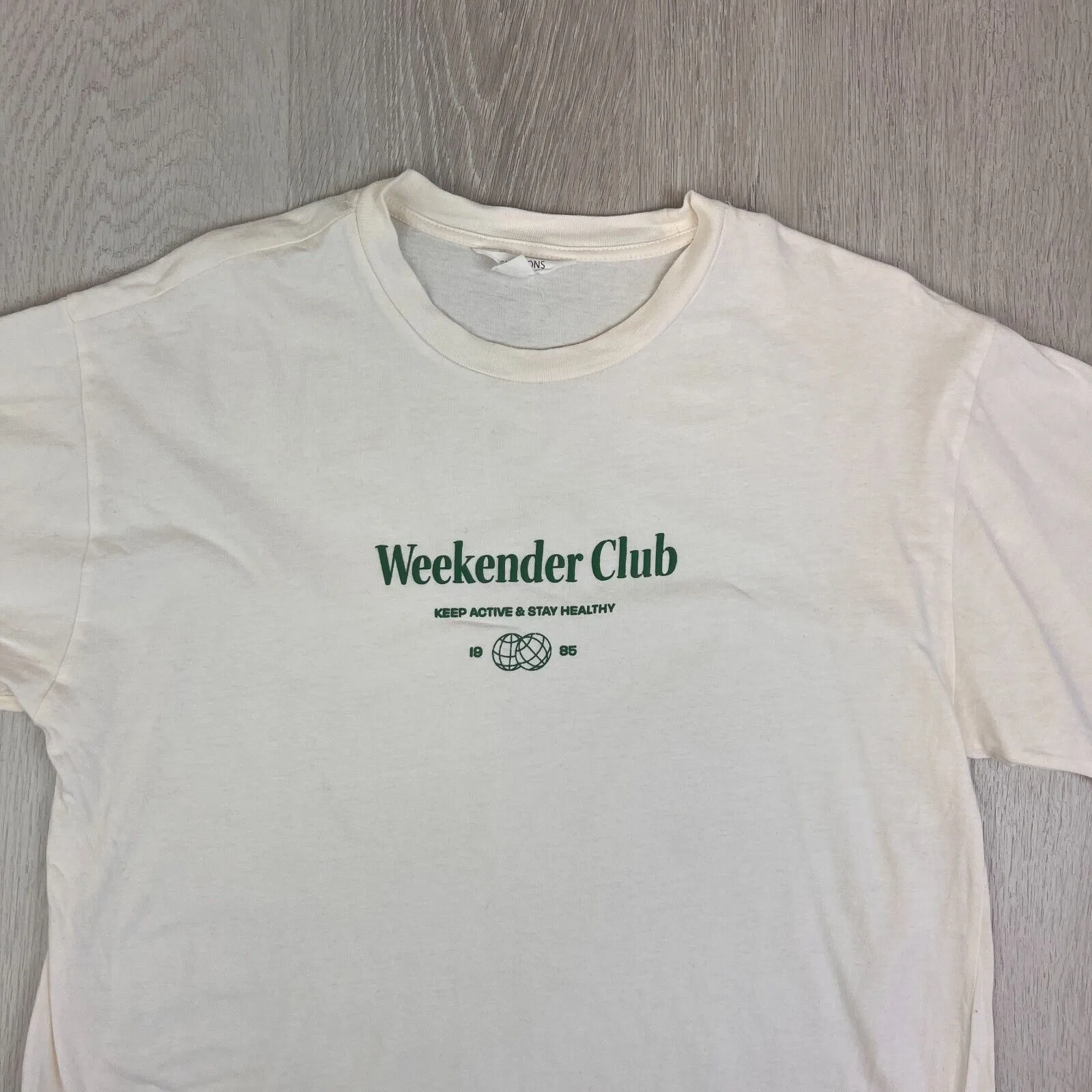 Glassons Womens Weekender Club T-Shirt Size Small