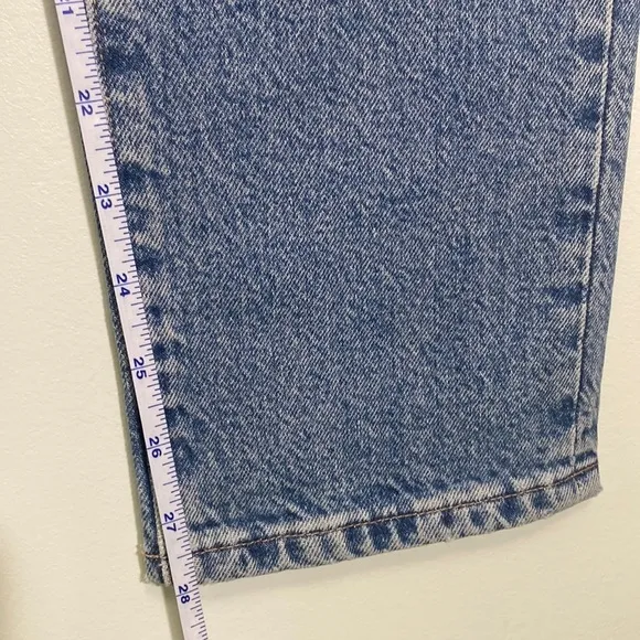Good American Good Classic Distressed Weekender Jean NWT 2/26 Straight High rise