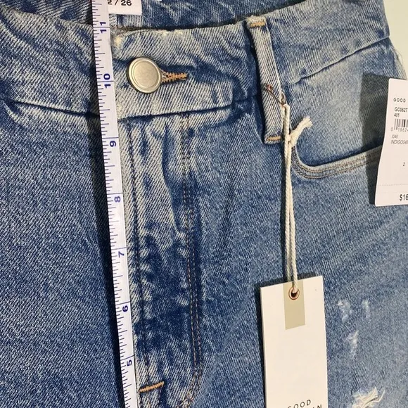 Good American Good Classic Distressed Weekender Jean NWT 2/26 Straight High rise