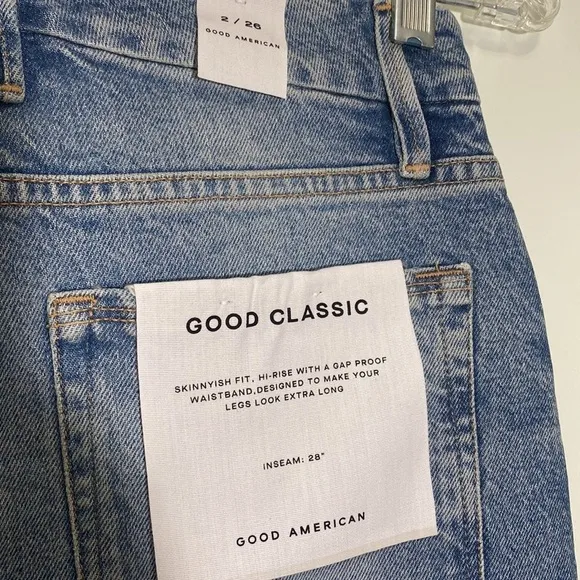 Good American Good Classic Distressed Weekender Jean NWT 2/26 Straight High rise