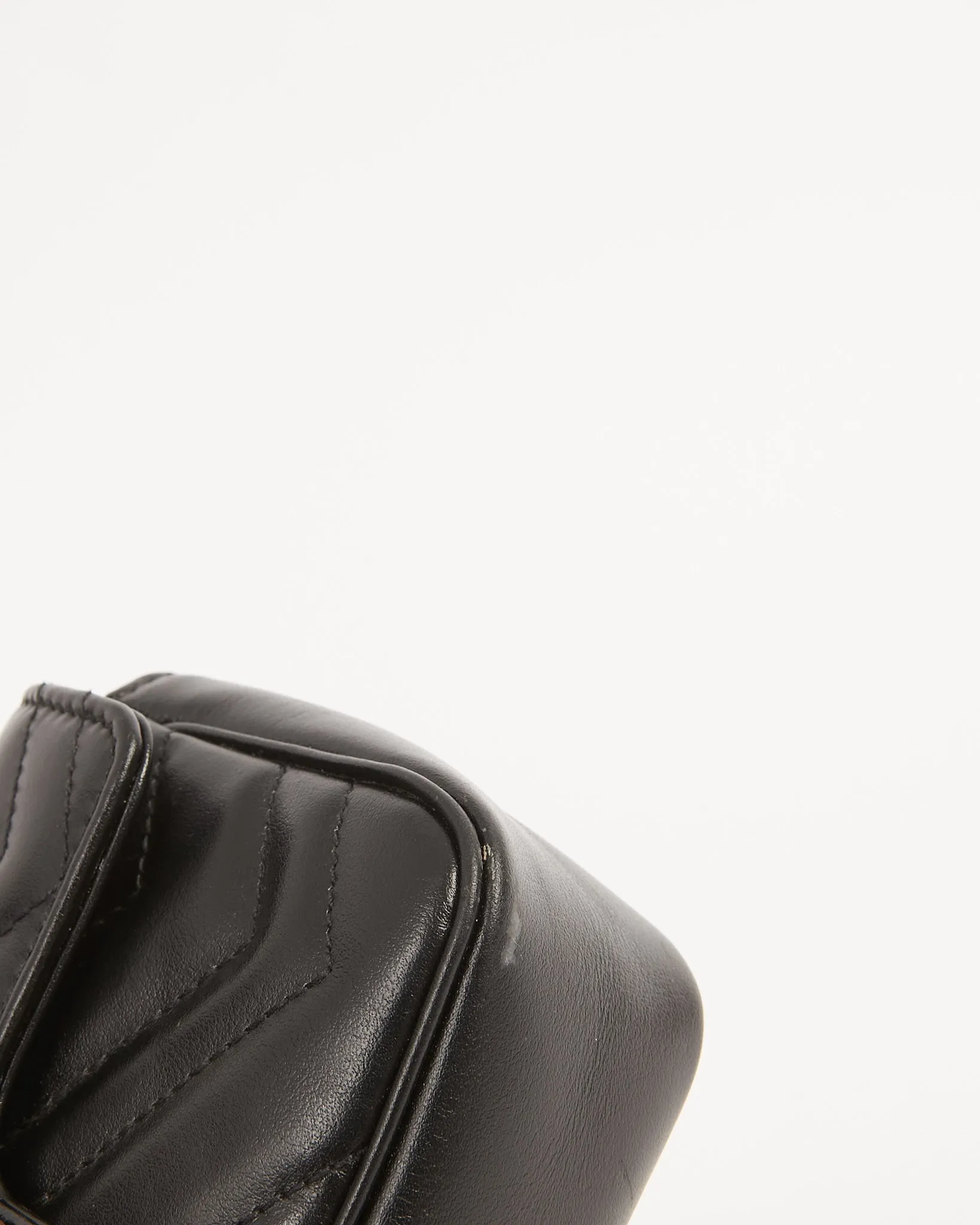 Gucci Black Leather Chevron Matelasse GG Marmont Super Mini Bag