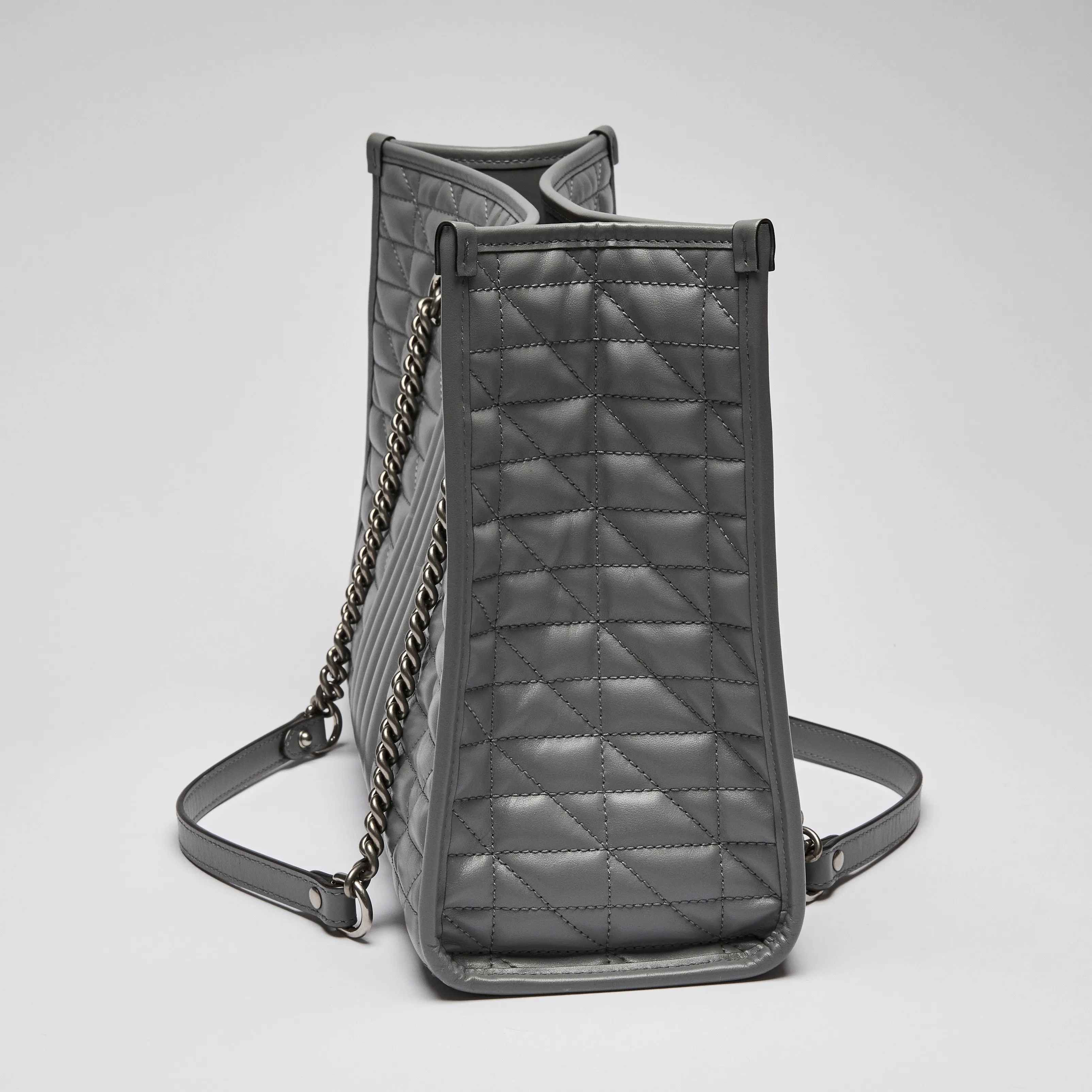 Gucci Calfskin Matelasse Aria Medium GG Marmont Shoulder Tote Deep Grey
