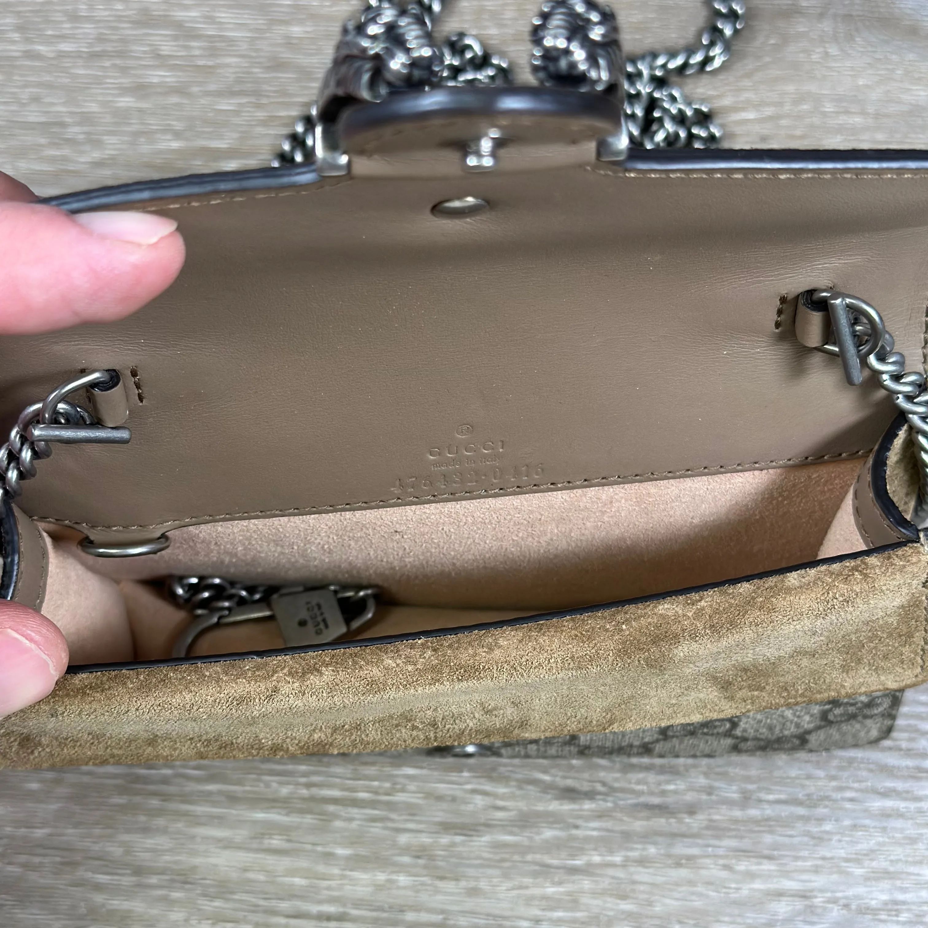 Gucci Dionysus GG Supreme Super Mini Bag