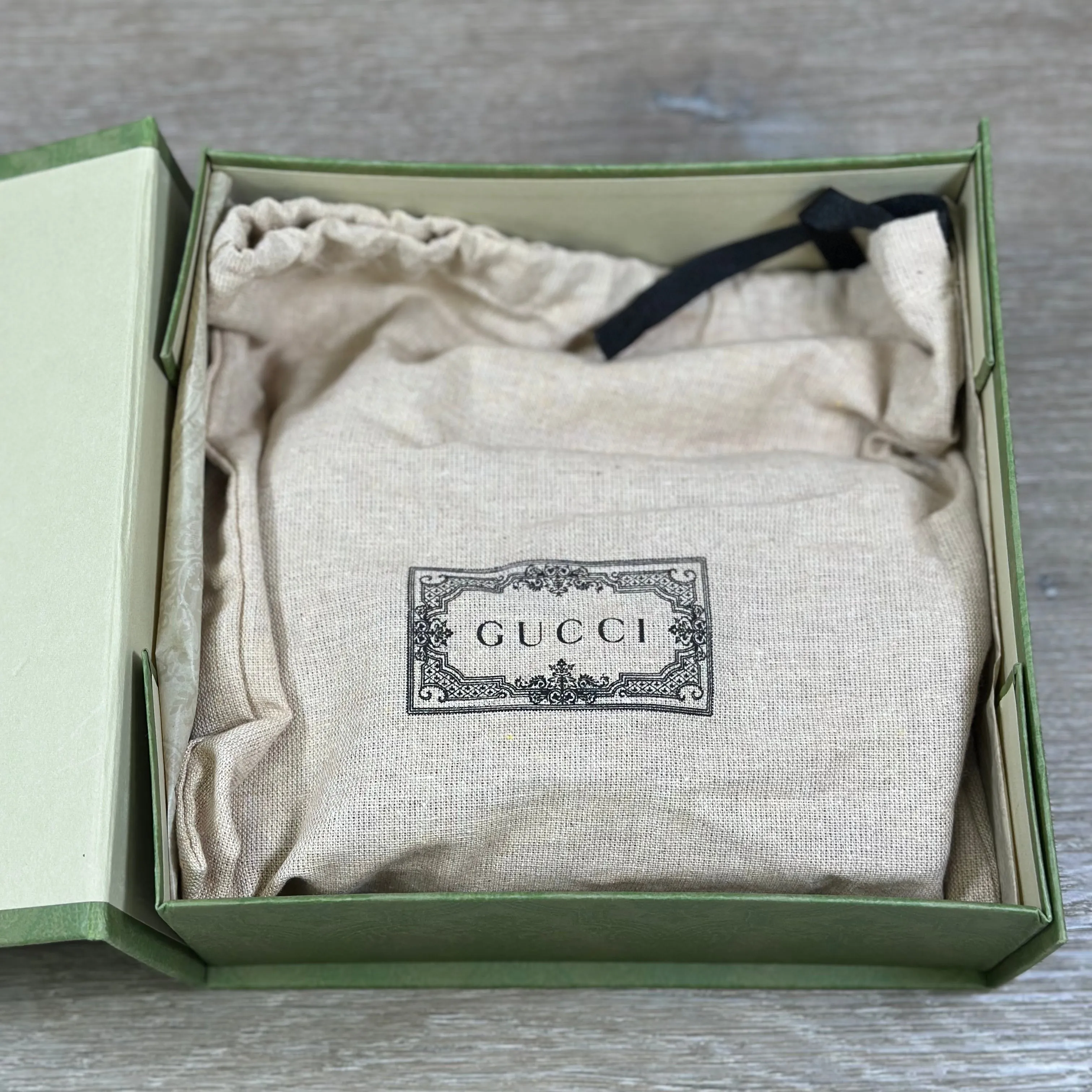 Gucci Dionysus GG Supreme Super Mini Bag