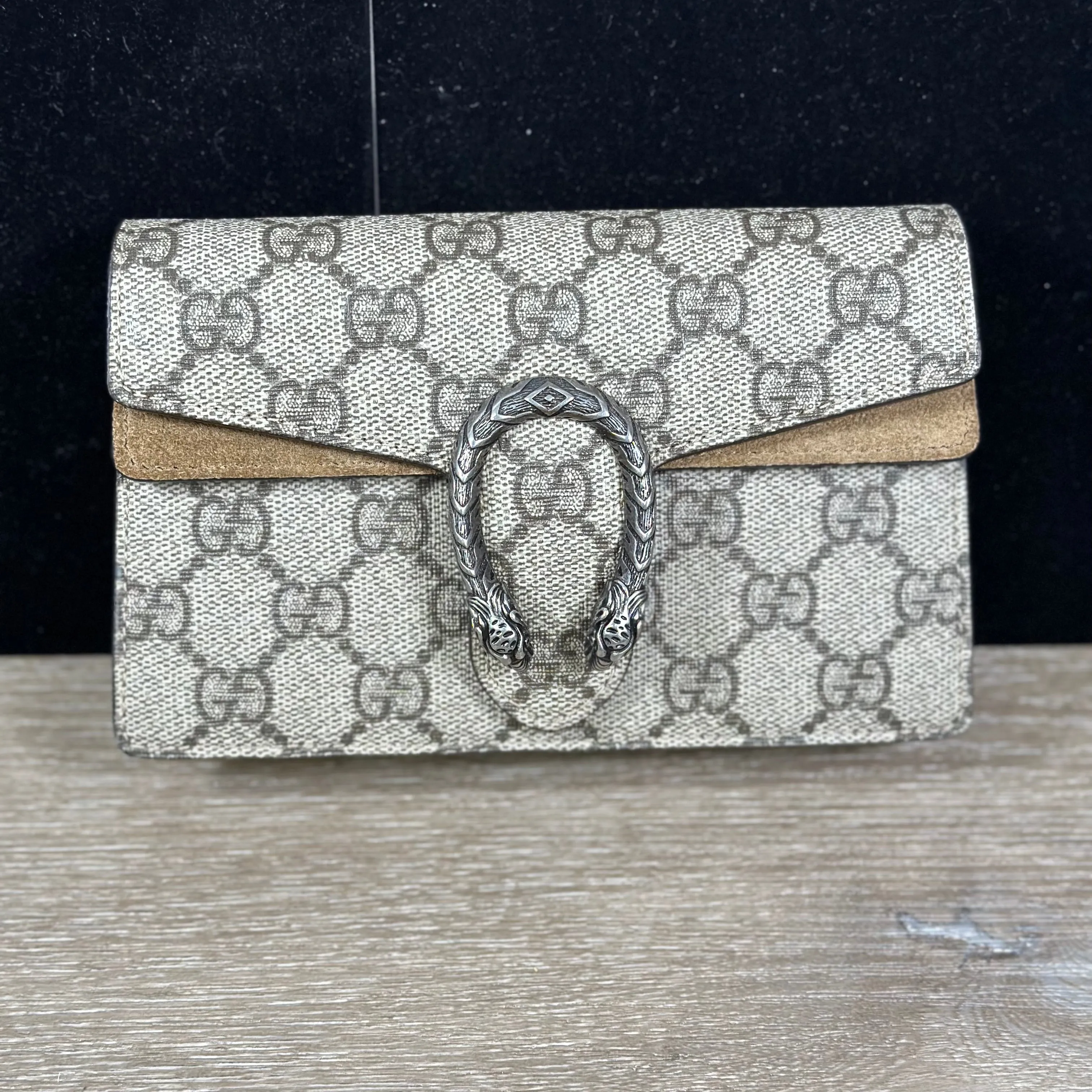 Gucci Dionysus GG Supreme Super Mini Bag