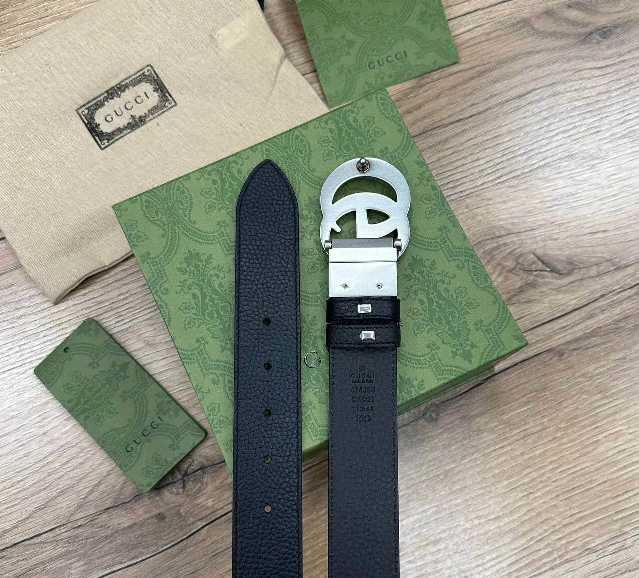 Gucci Reversible thin belt with Double G buckle silver