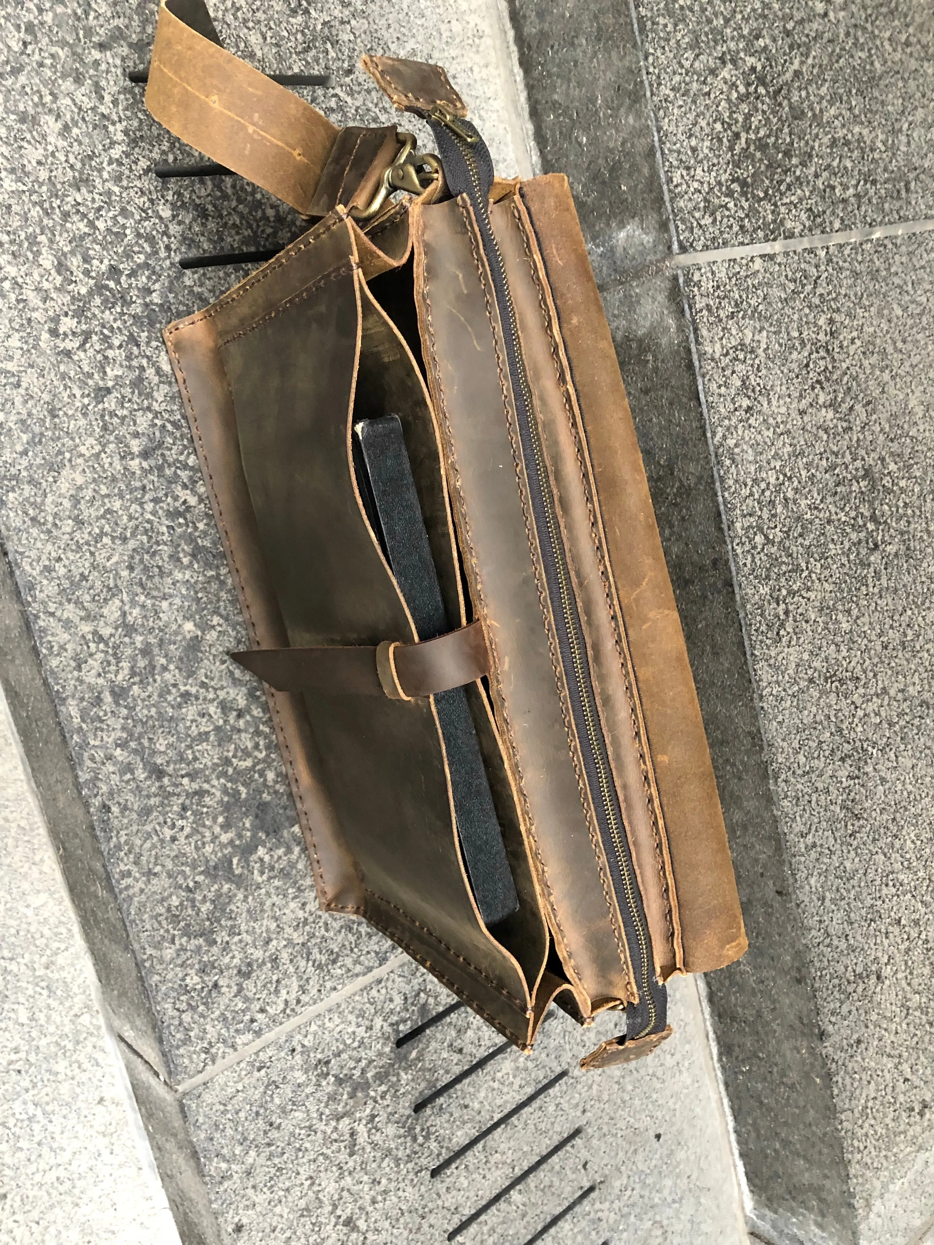 Gusseted Briefcase / Minimalist Leather Briefcase / Double Compartment Bag / Handstitched Leather