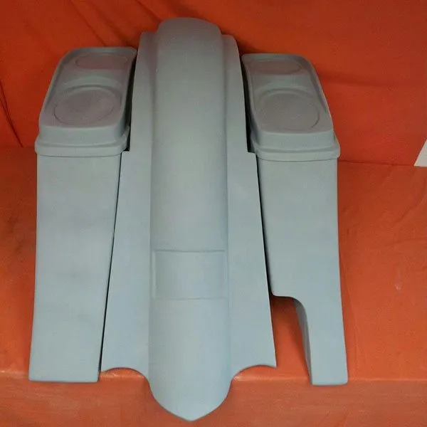 Harley Davidson 6" Heritage Softail Out & Down Extended Saddlebags Dual 6 x 9 Speaker Lids   Fender Right Side Cut Out