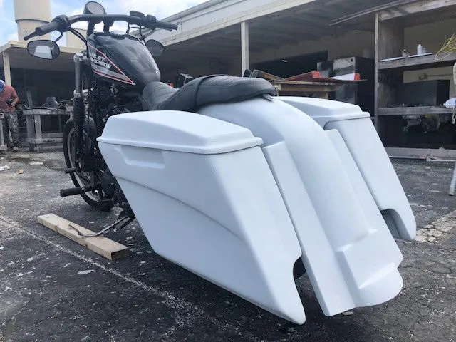 Harley Davidson Sportster 883 / Dyna / Sportster 5" Dual Cut Out Saddlebags Kit   Lids