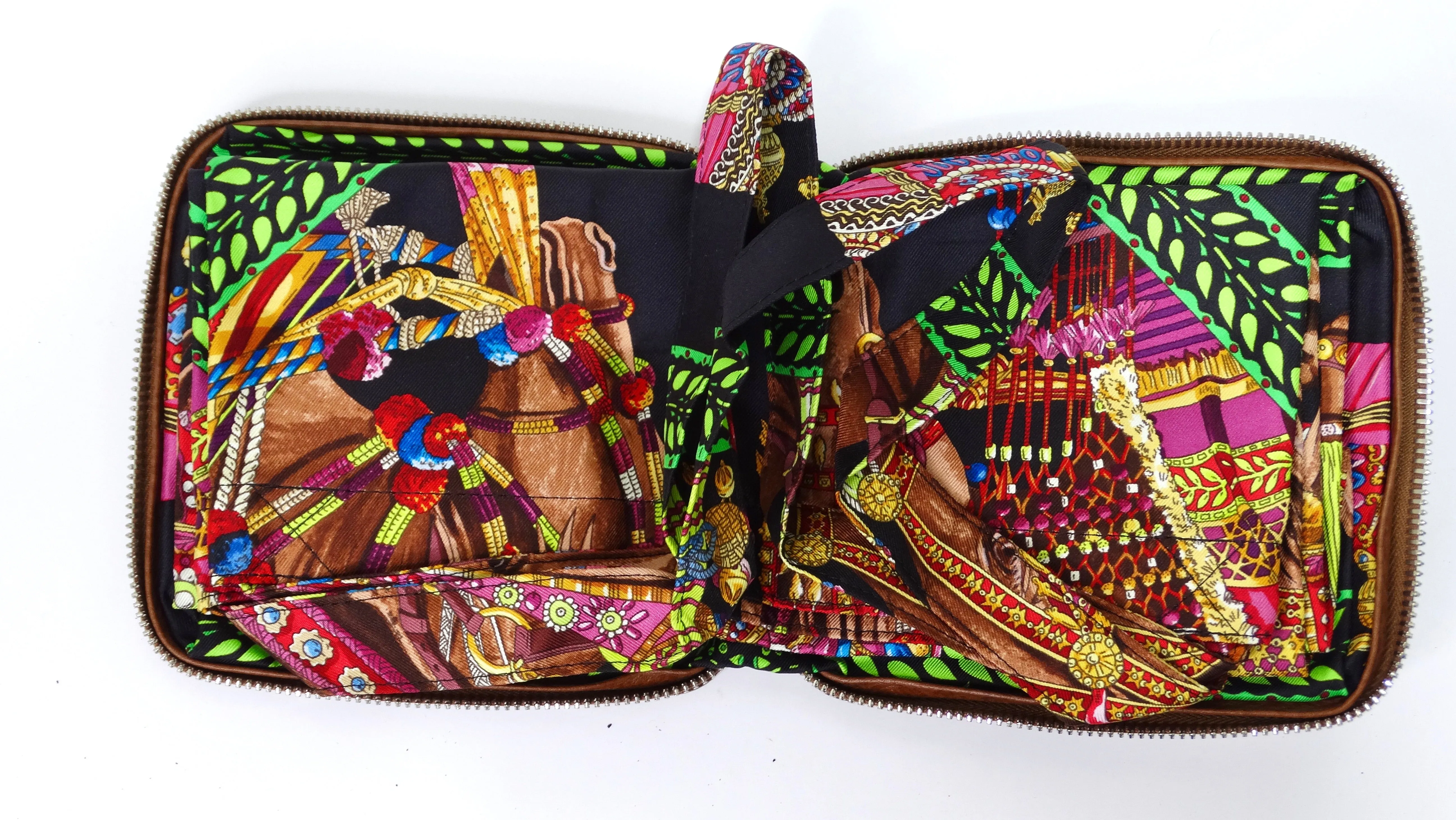 HERMES Foldable Silky Pop Bag in Brown Leather and Printed Silk