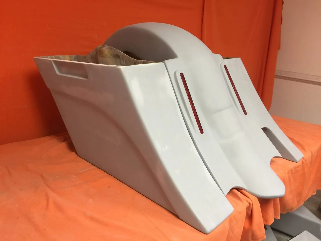 Honda Shadow Sabre 1100 6" Extended Saddlebags Out & Down Bags   LED Rear Fender Right Side Cut Out