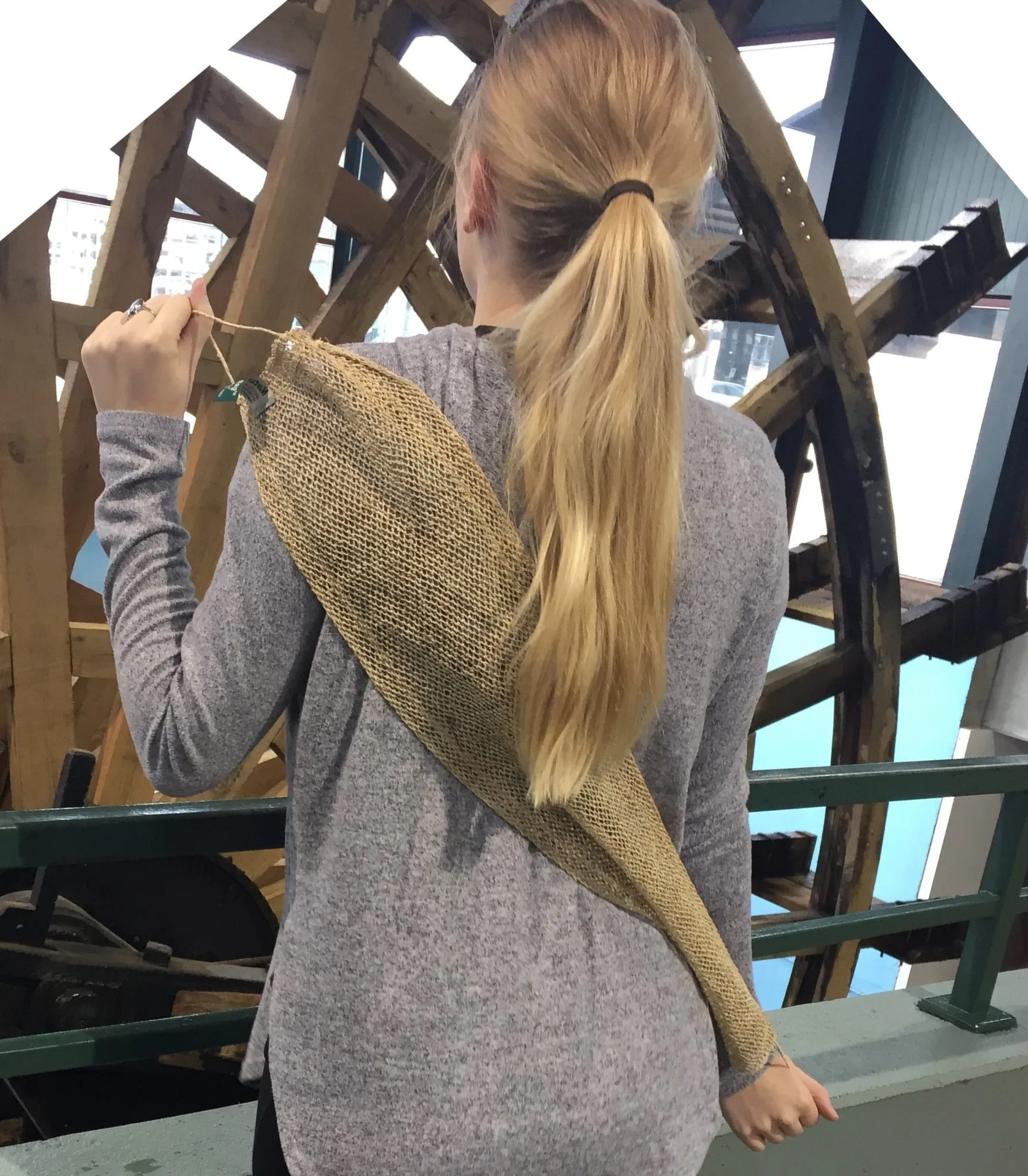 JungleVine® Back Scrubber