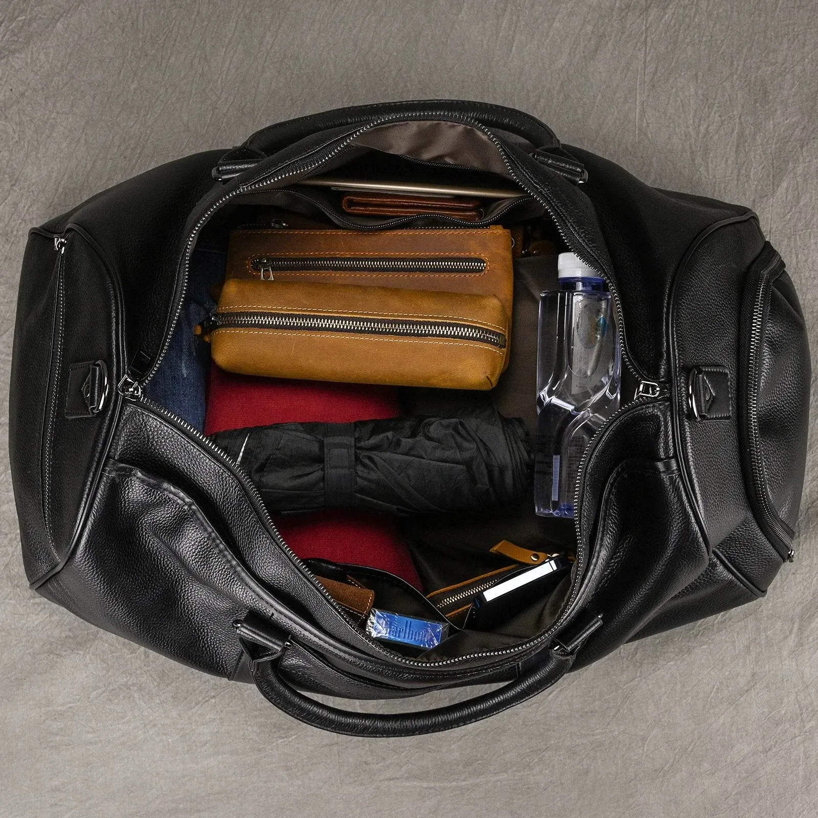 Large Capacity Men’s Genuine Leather Duffel for Travel and Fitness