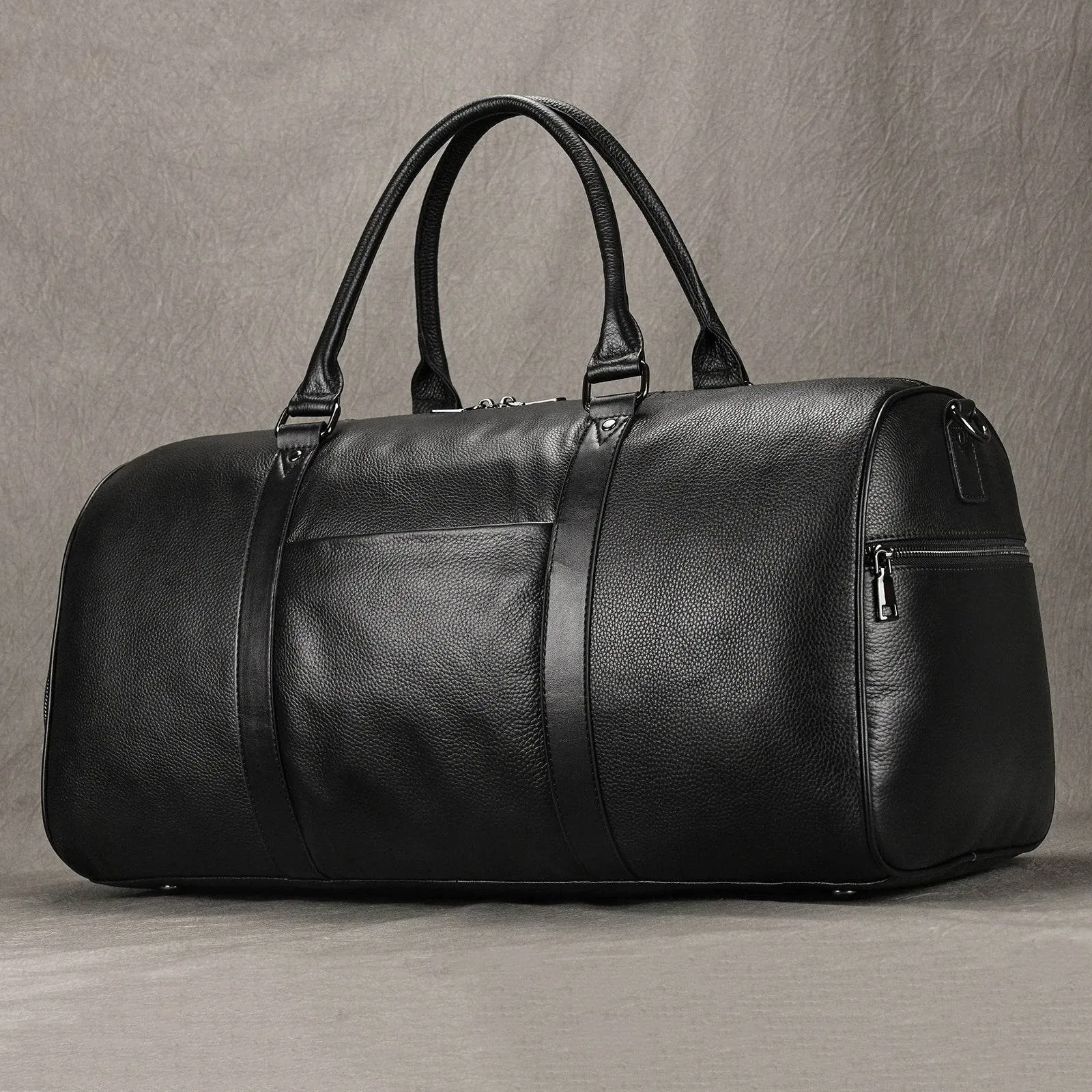 Large Capacity Men’s Genuine Leather Duffel for Travel and Fitness
