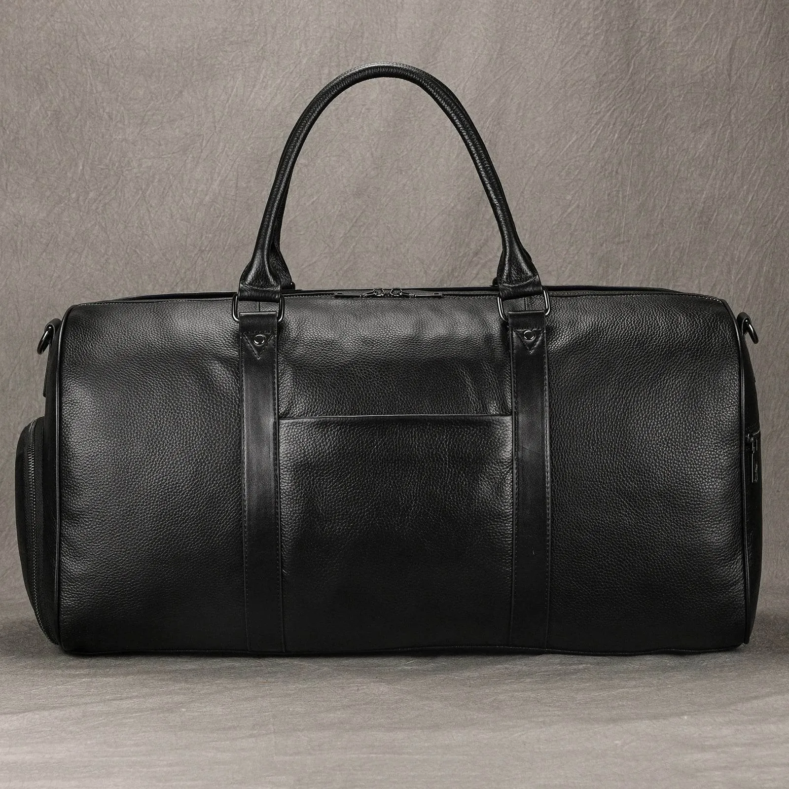 Large Capacity Men’s Genuine Leather Duffel for Travel and Fitness
