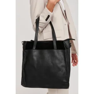 Lilian Tote