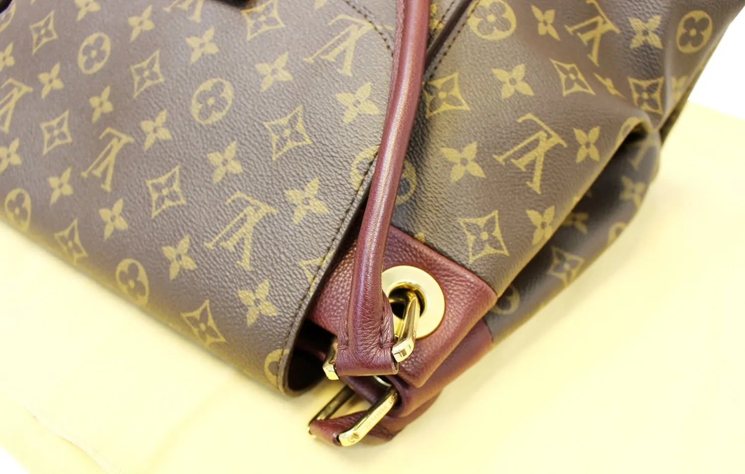 LOUIS VUITTON  Aurore Monogram Canvas Olympe Satchel Used Bag