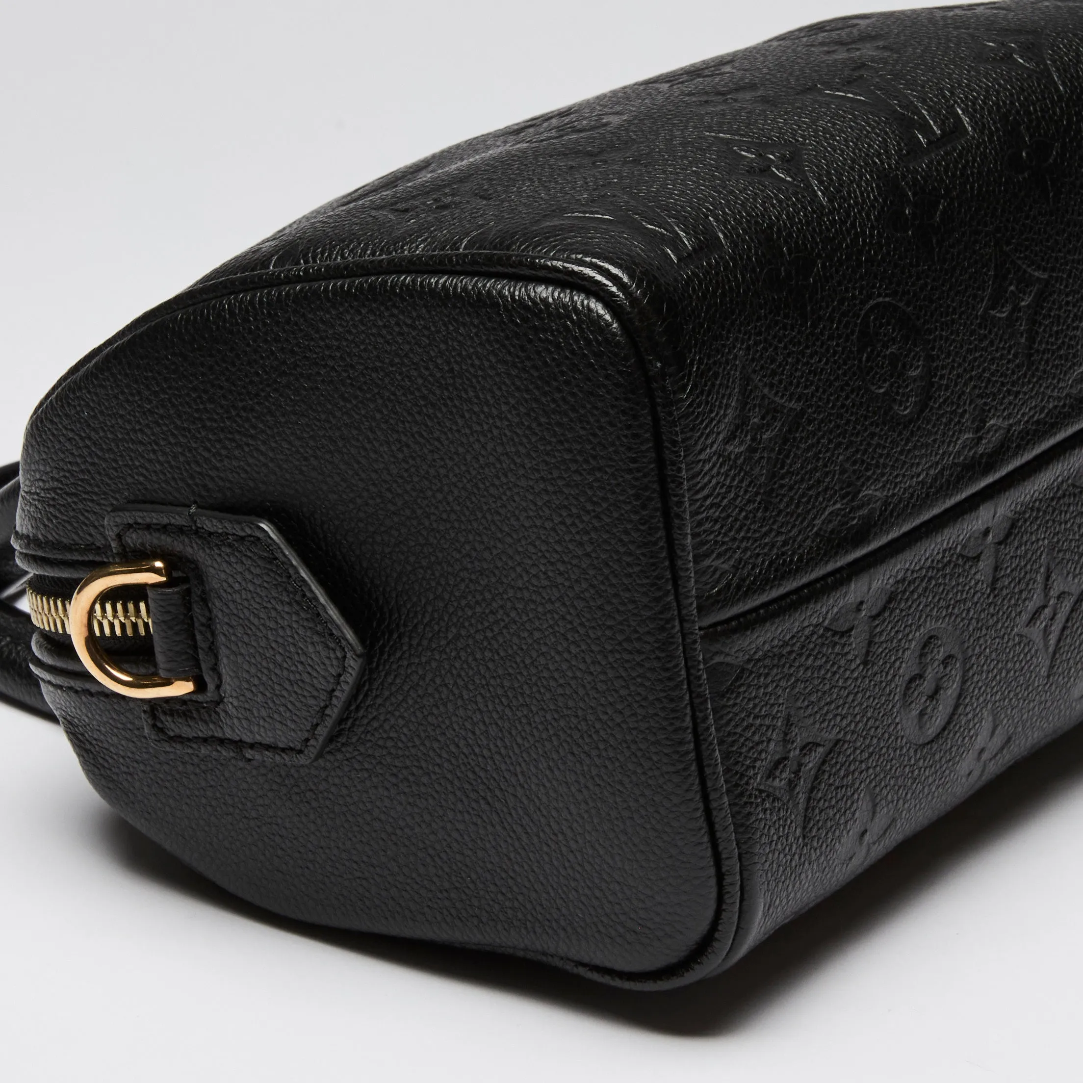 Louis Vuitton Black Monogram Empreinte Leather Speedy Bandoulière Hand Bag 20