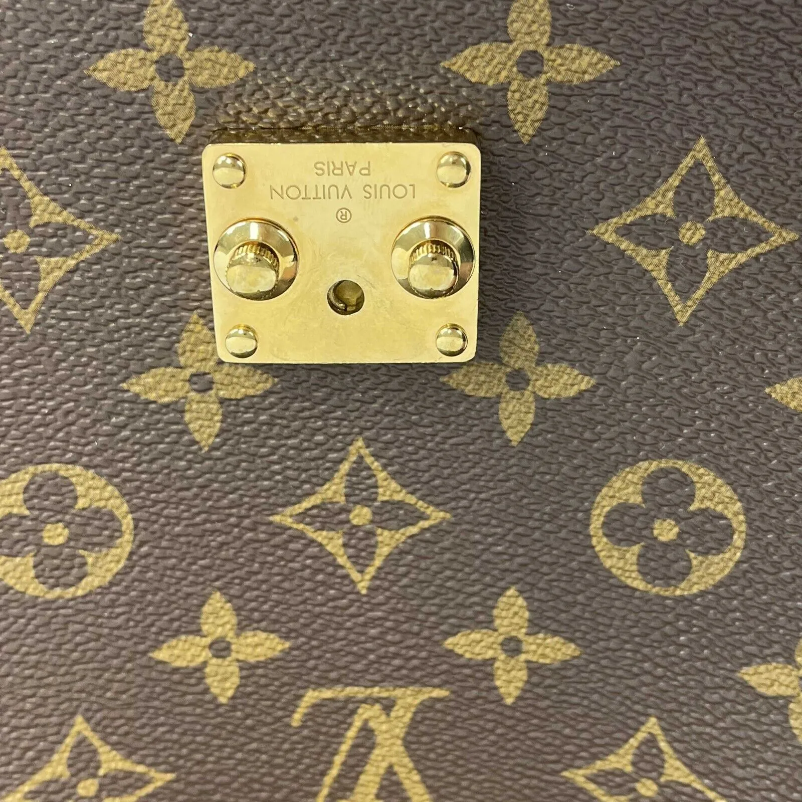 Louis Vuitton - LV - Pochette Métis - Brown Monogram Top Handle / Crossbody