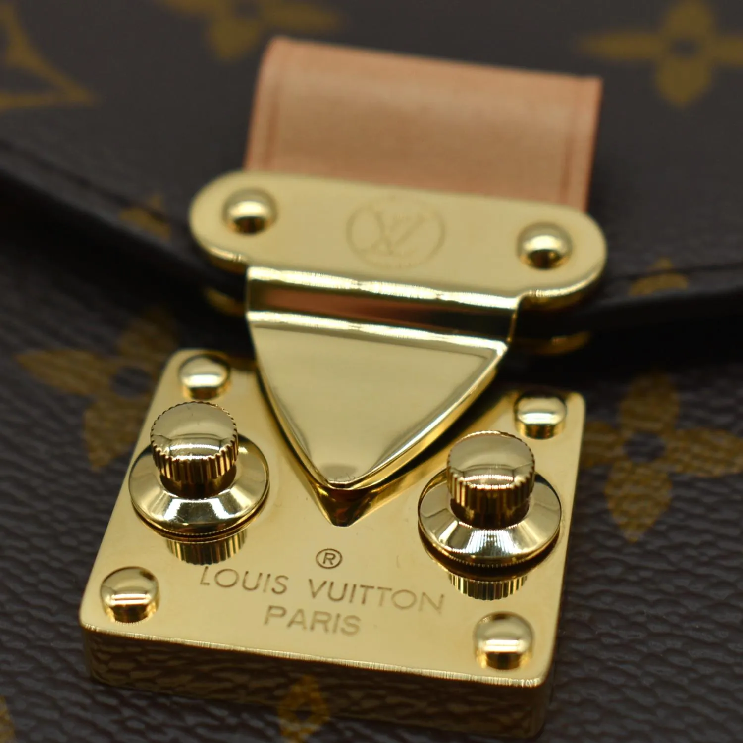 LOUIS VUITTON Metis East West Pochette Monogram Canvas Shoulder Bag Brown