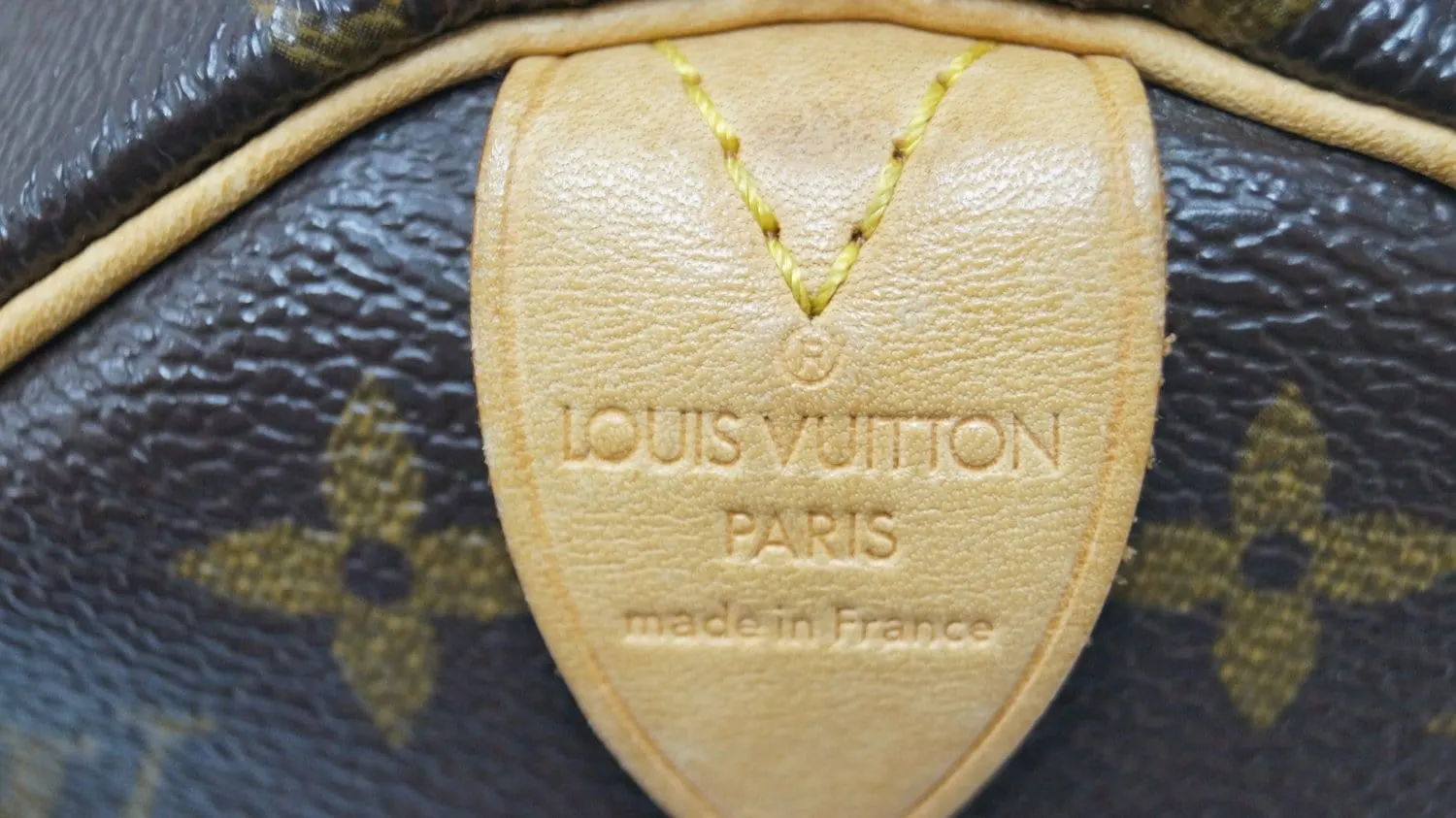LOUIS VUITTON Monogram Canvas Speedy 25 Satchel Handbag