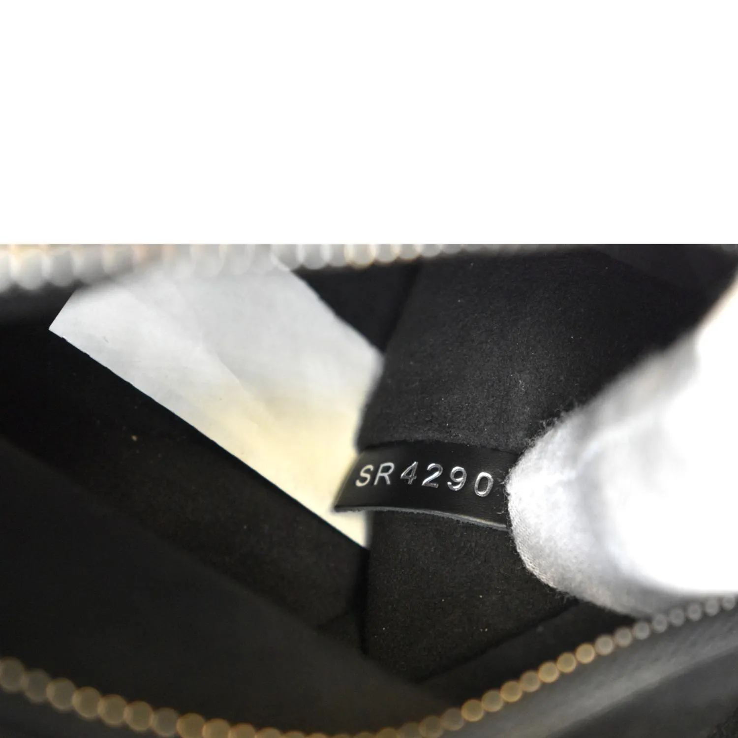 LOUIS VUITTON NeoNoe Epi Leather Shoulder Bag Black