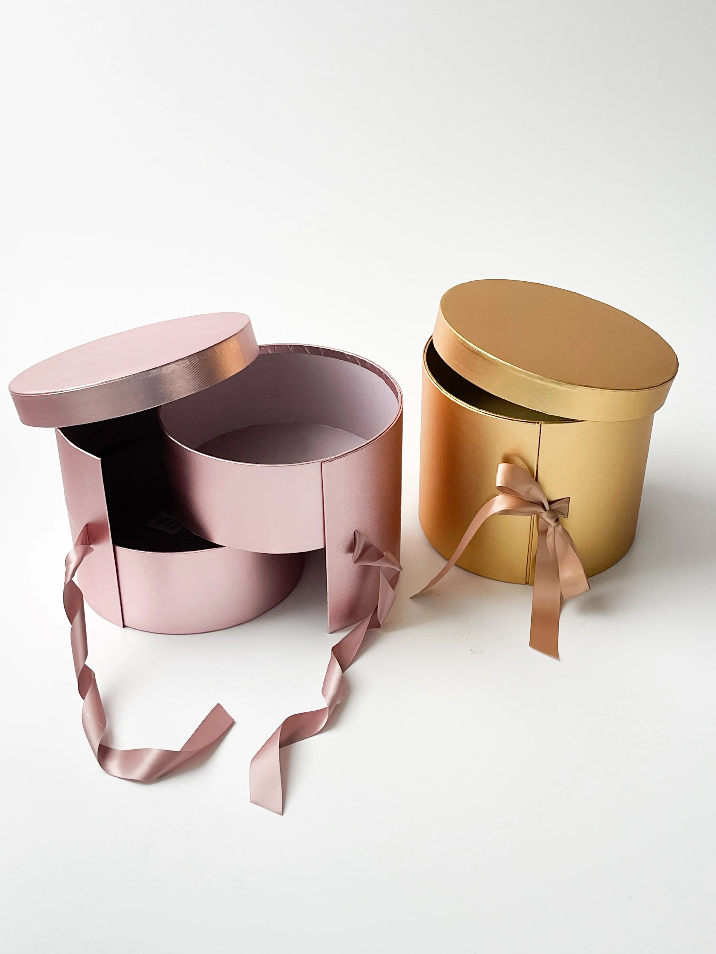 Luxury Round two-drawer Flower/Gift Box in Gold