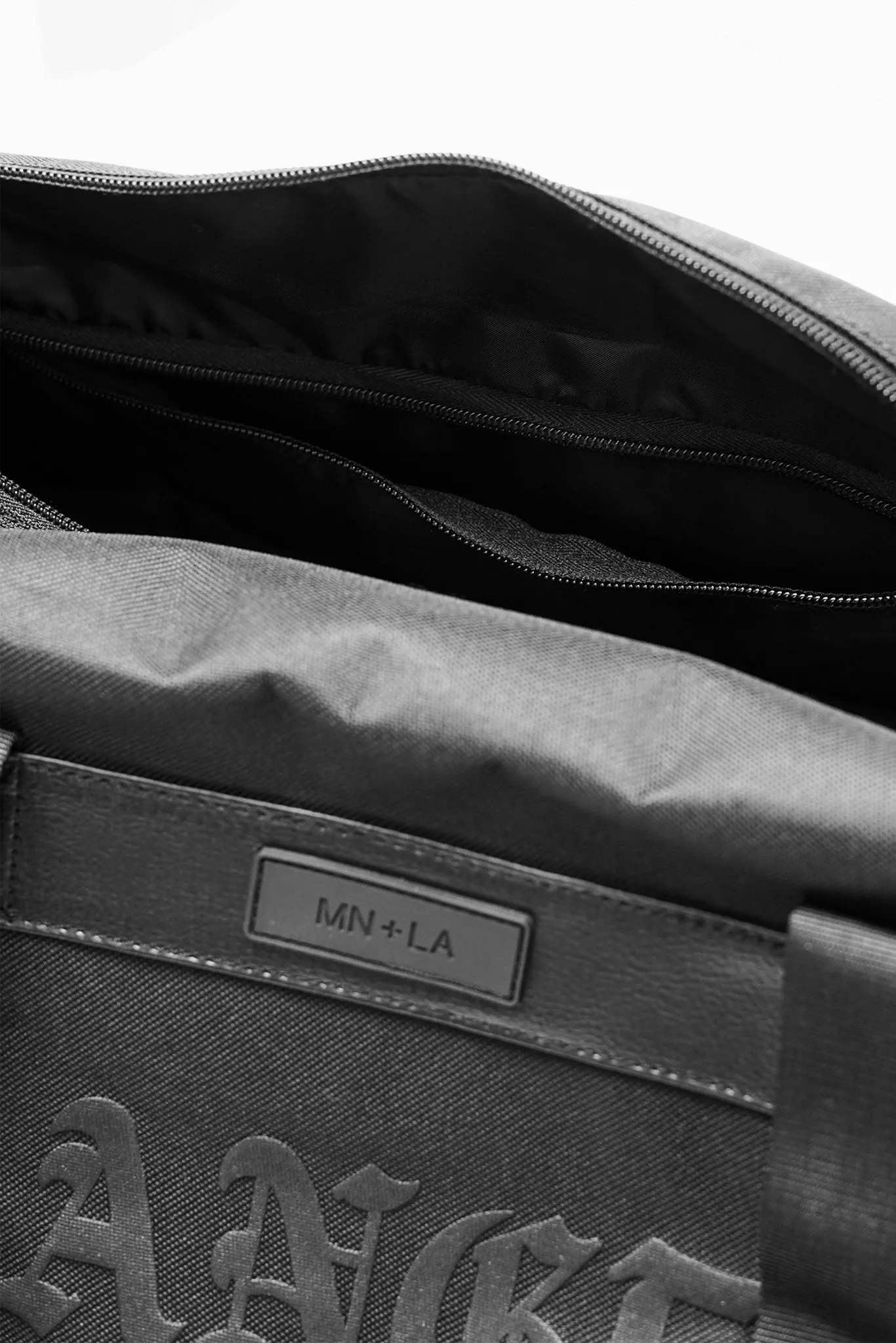 MN LA WEEKENDER MONEY BAG V2