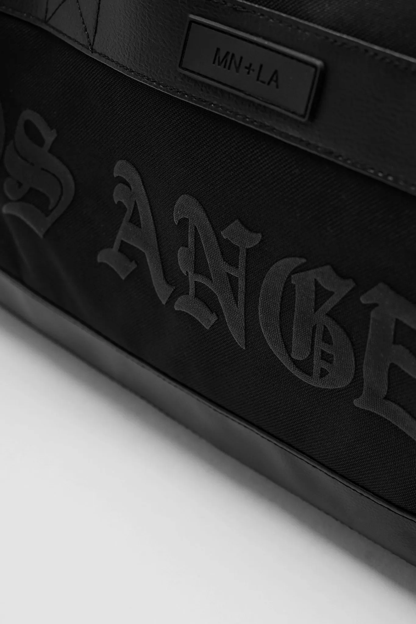 MN LA WEEKENDER MONEY BAG V2
