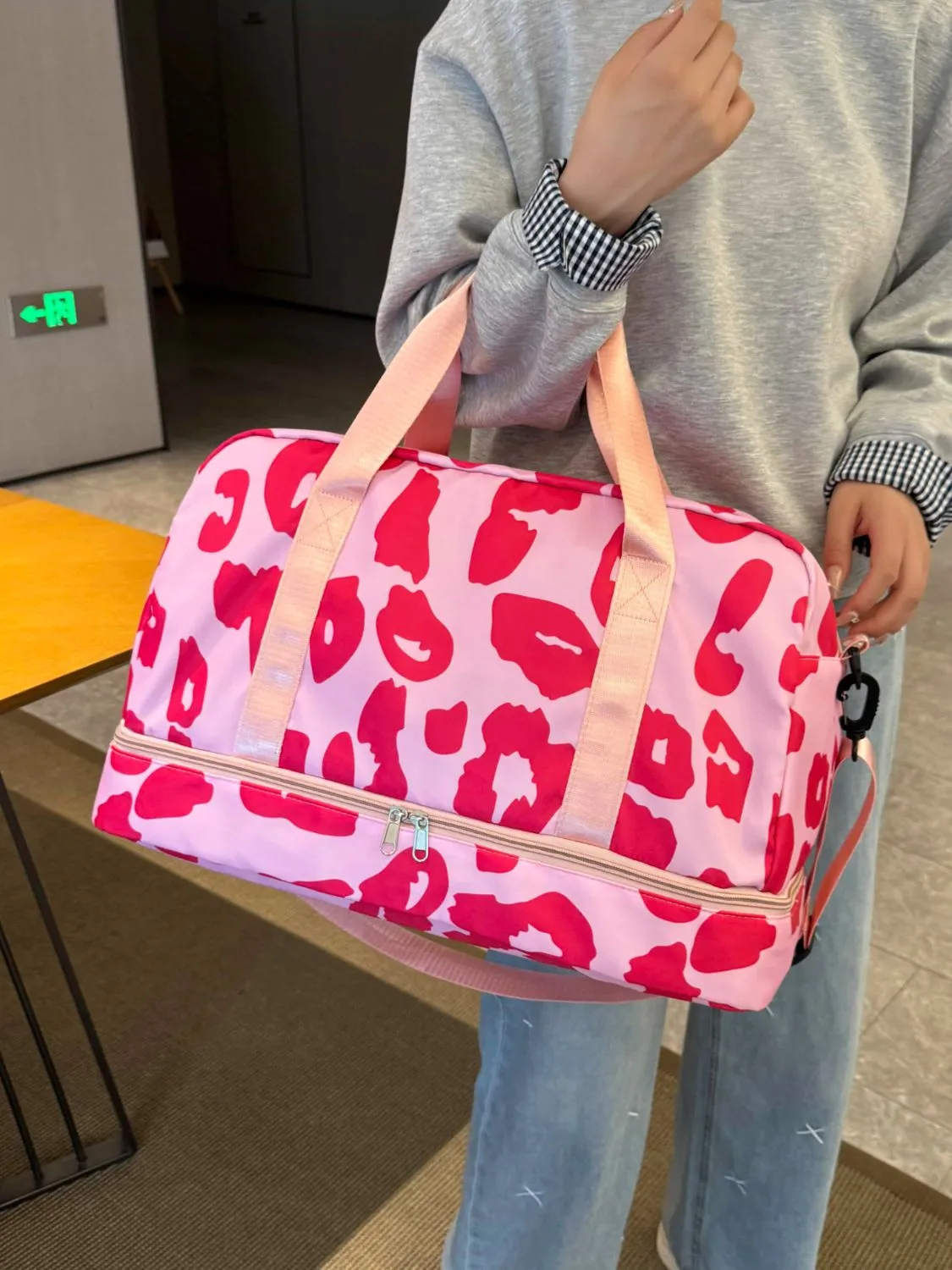 Oxford Cloth Leopard Travel Bag    XXXXXXXX