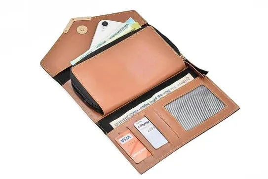 Personalized Lady Wallet with Classic Bottle 2.0 - Tan