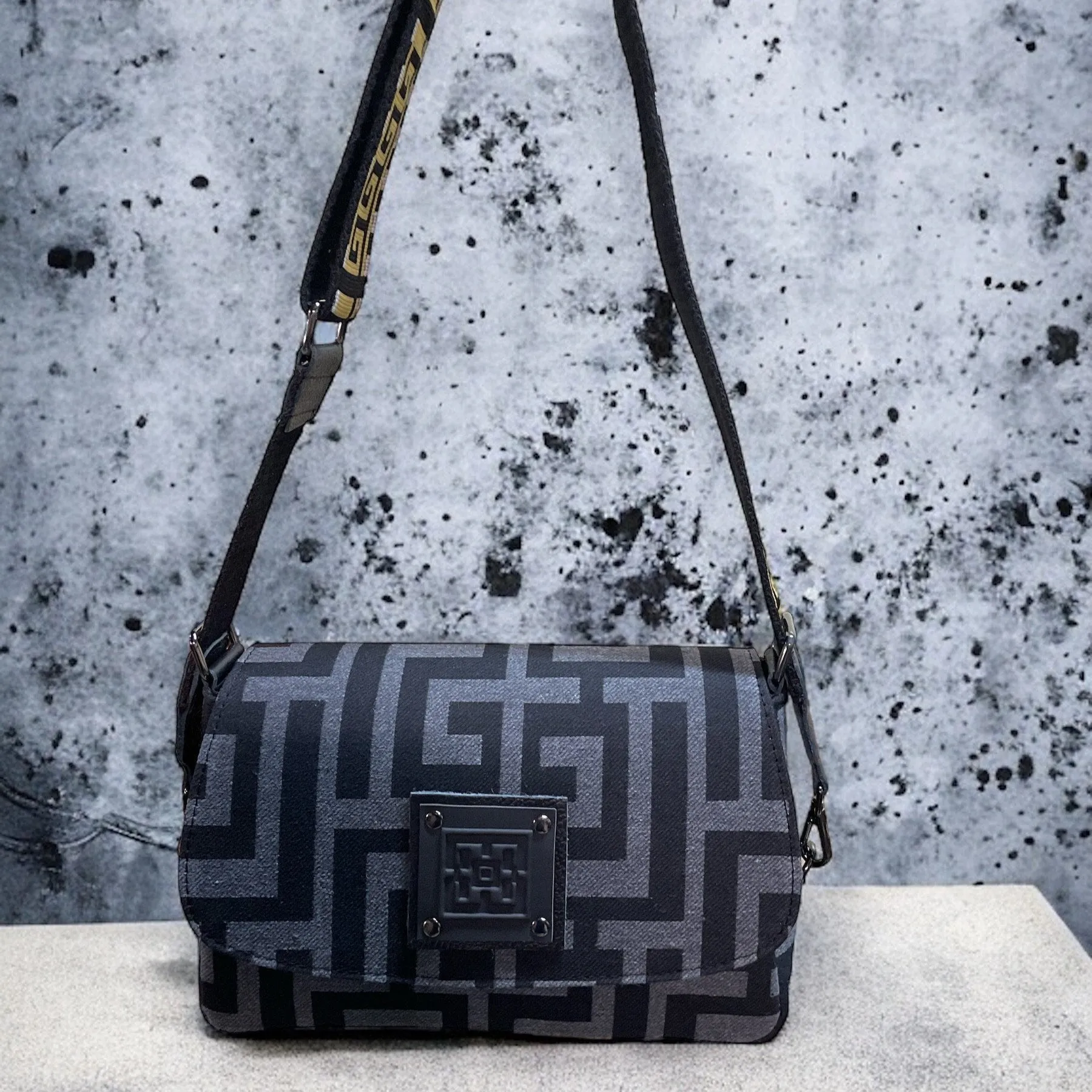 Phivos Labyrinth Bag Grey/Black