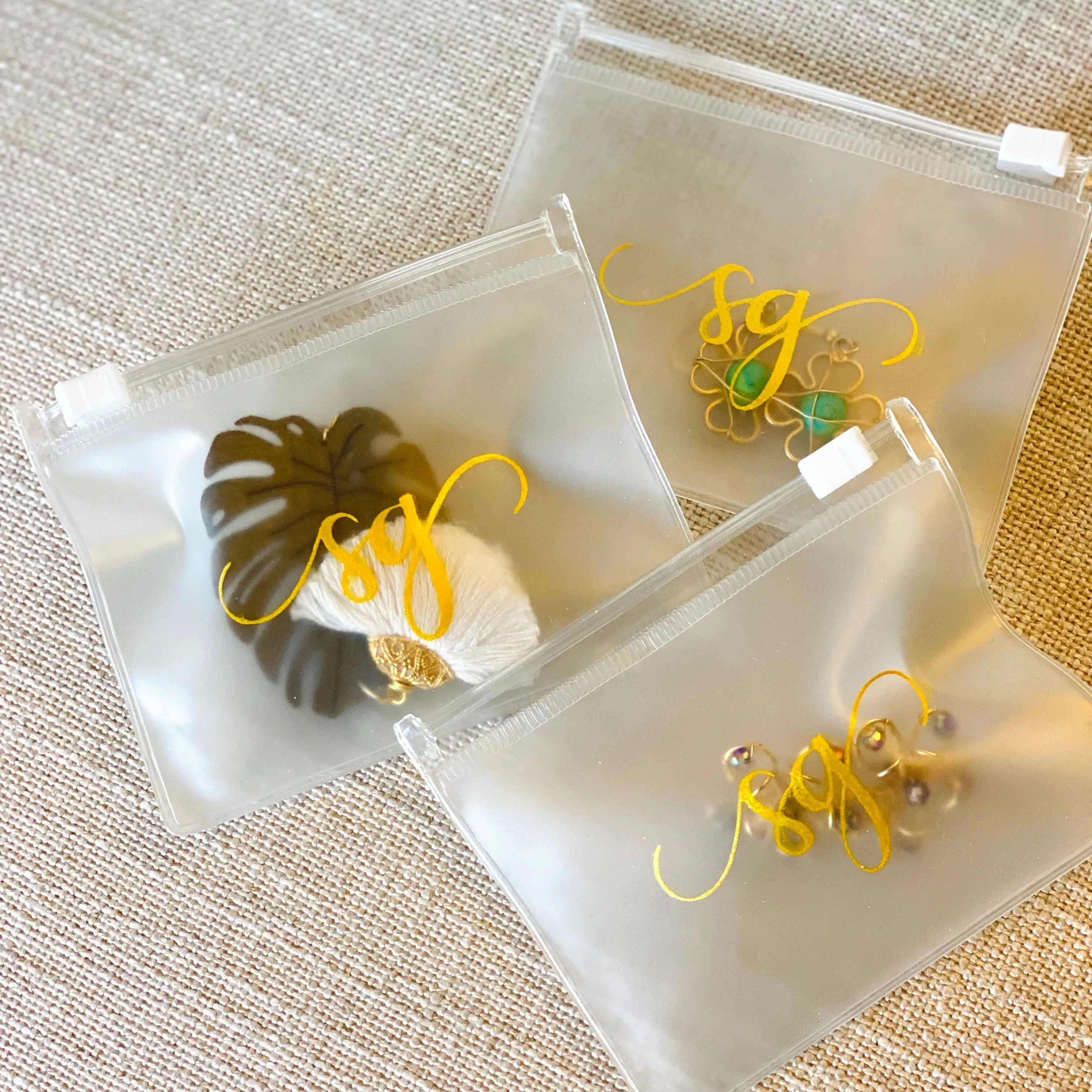 PROMO - MEDIUM - Custom 100 Zipper Bags (4.5x4.5") and  50 Ribbon Bags (4x4") -