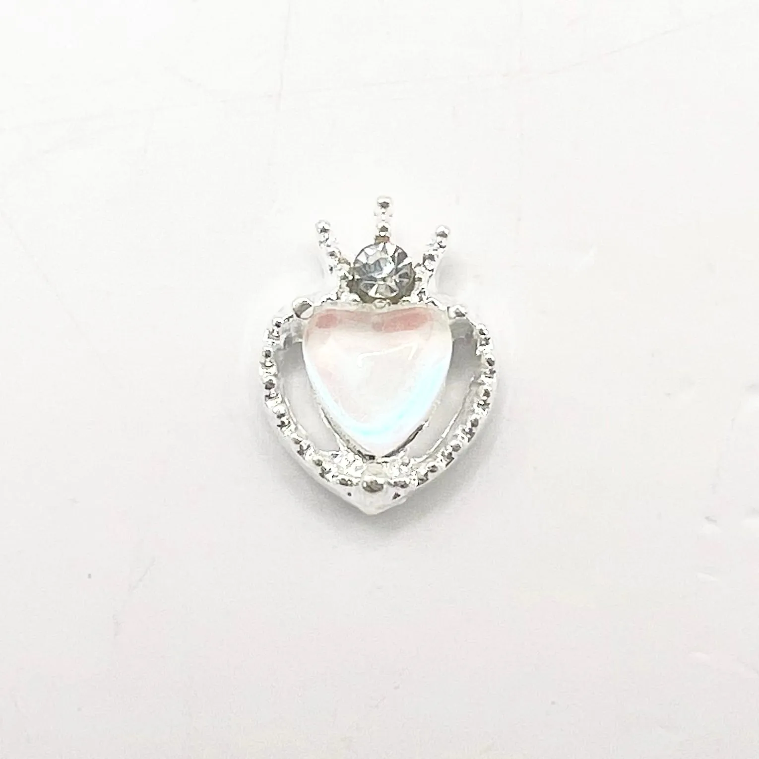 Queen - Nail Charms 10pc - #373 Silver Light Pink Iridescent Small Hearts with Crown